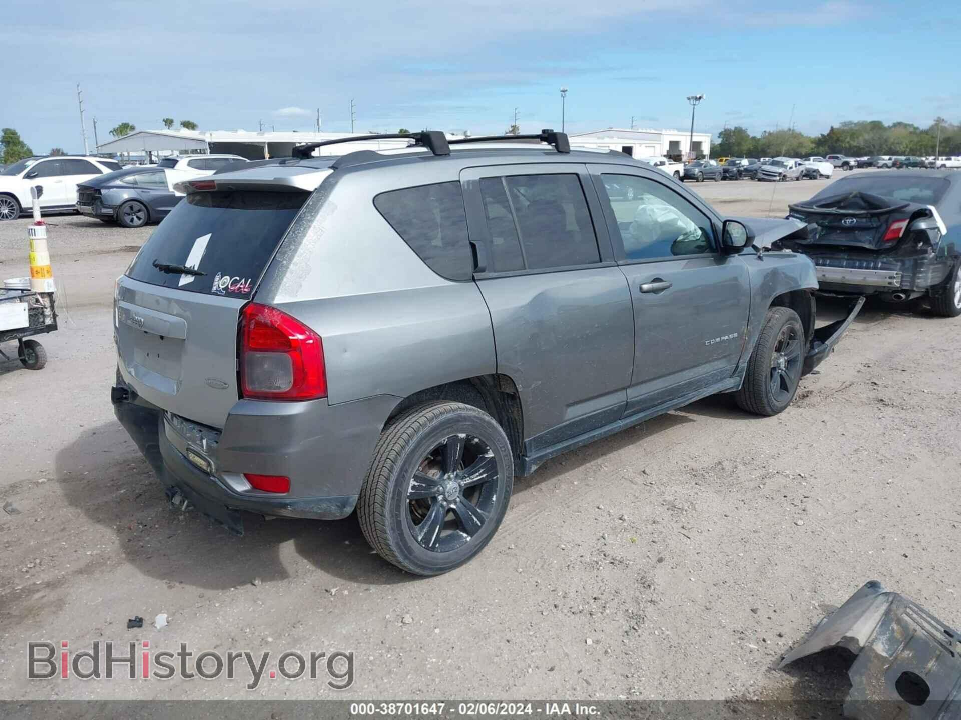 2012 JEEP COMPASS - VIN: 1C4NJDEBXCD540201 - Photo 4