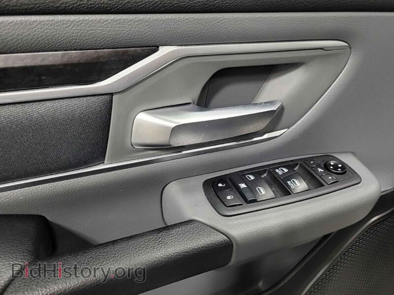 2021 RAM 1500 (VIN 1C6SRFFT6MN632004) — photo 6 of 36