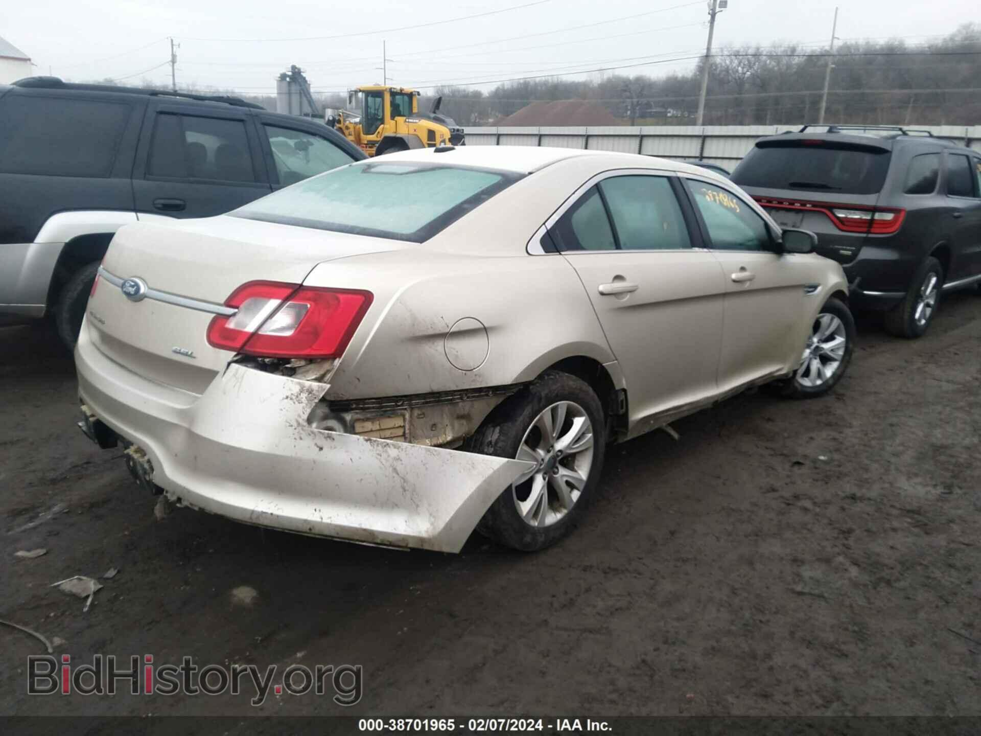 2011 FORD TAURUS - VIN: 1FAHP2EW3BG137716 - Фото 4
