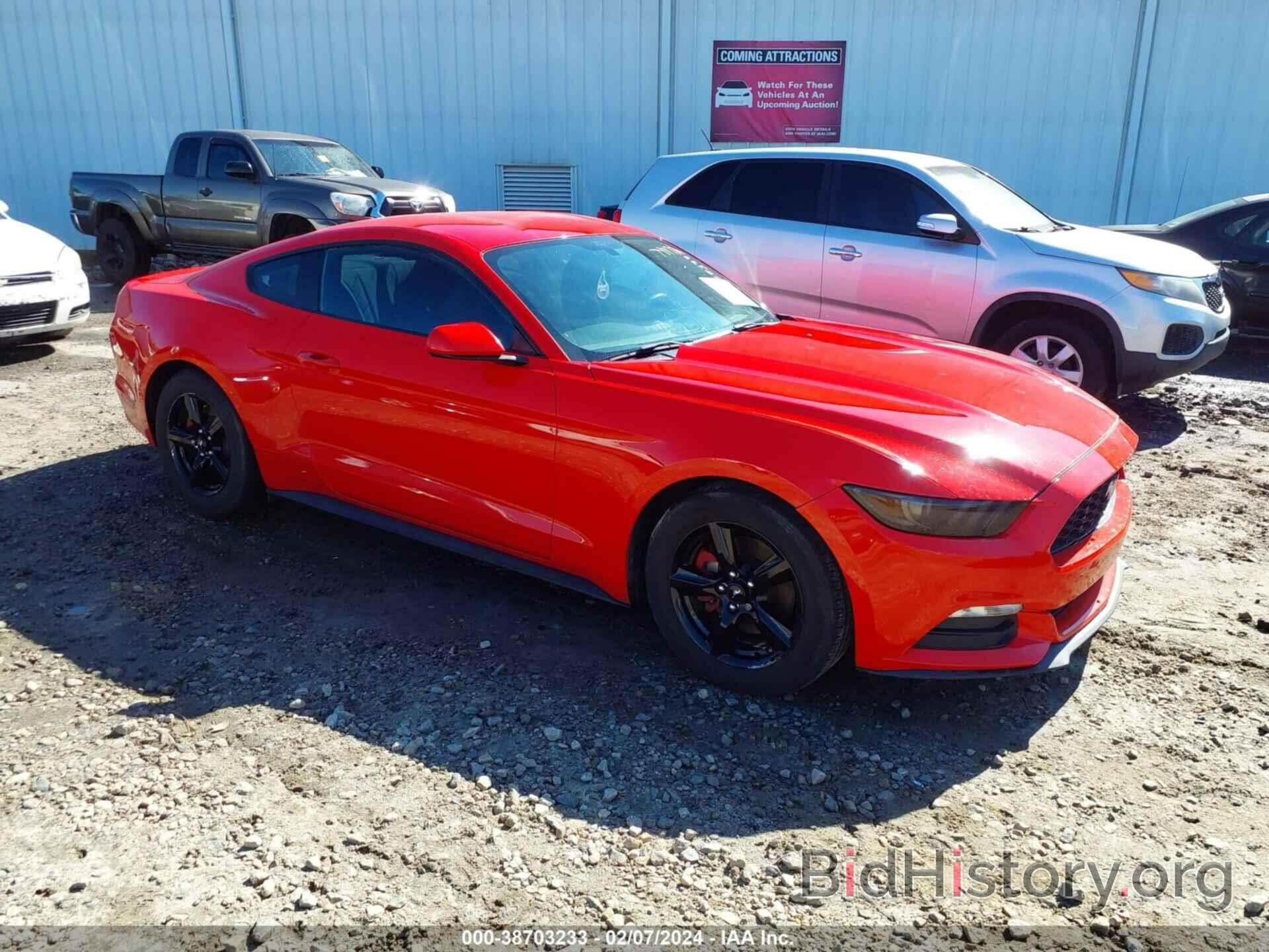 Photo 1FA6P8AM2F5387920 - FORD MUSTANG 2015