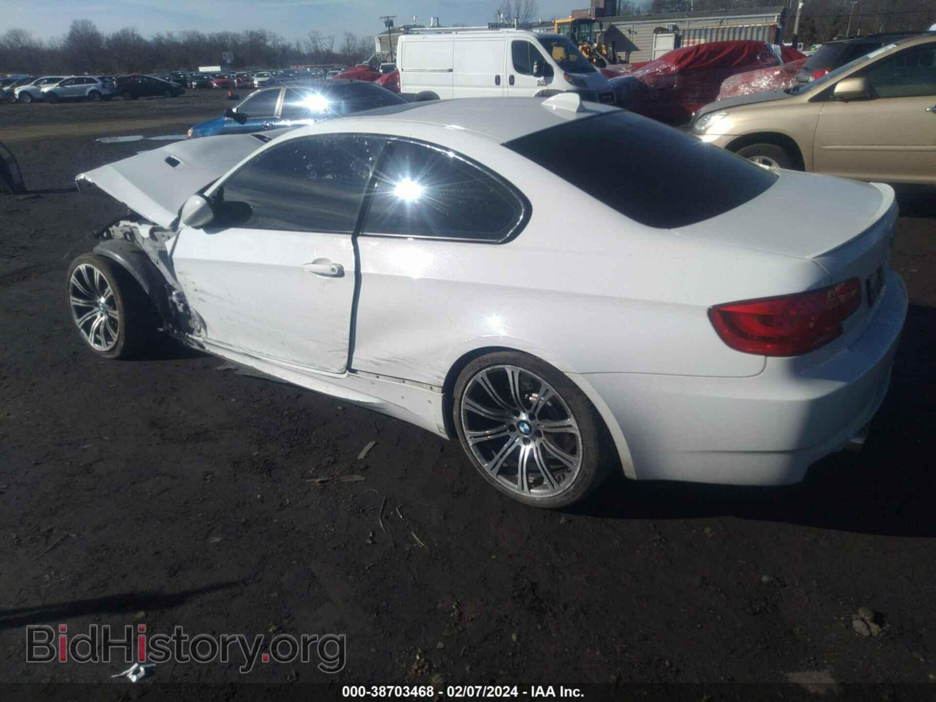 2011 BMW M3 - VIN: WBSKG9C57BE367735 - Фото 3