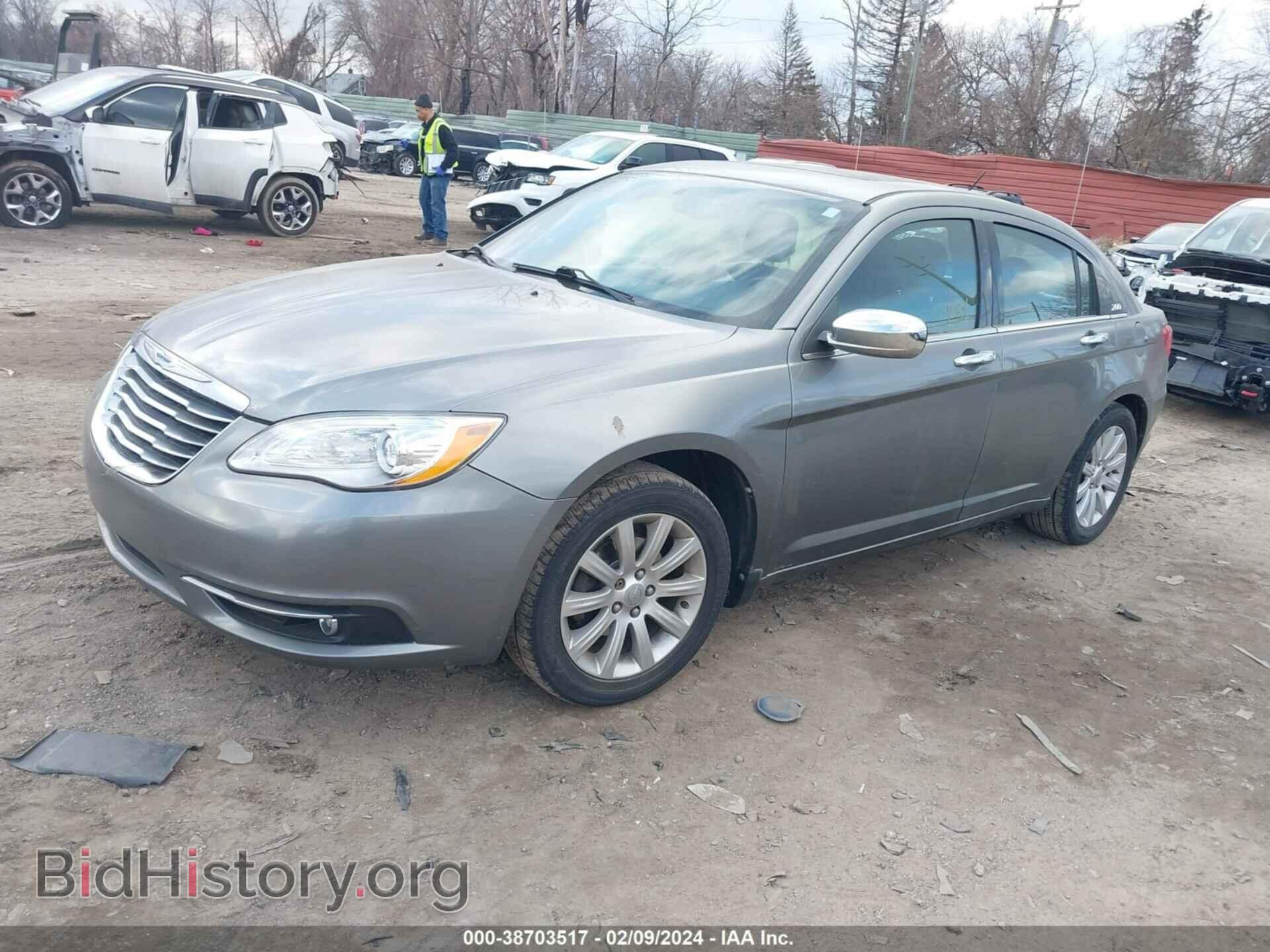 2013 CHRYSLER 200 - VIN: 1C3CCBCG6DN699639 - Photo 2