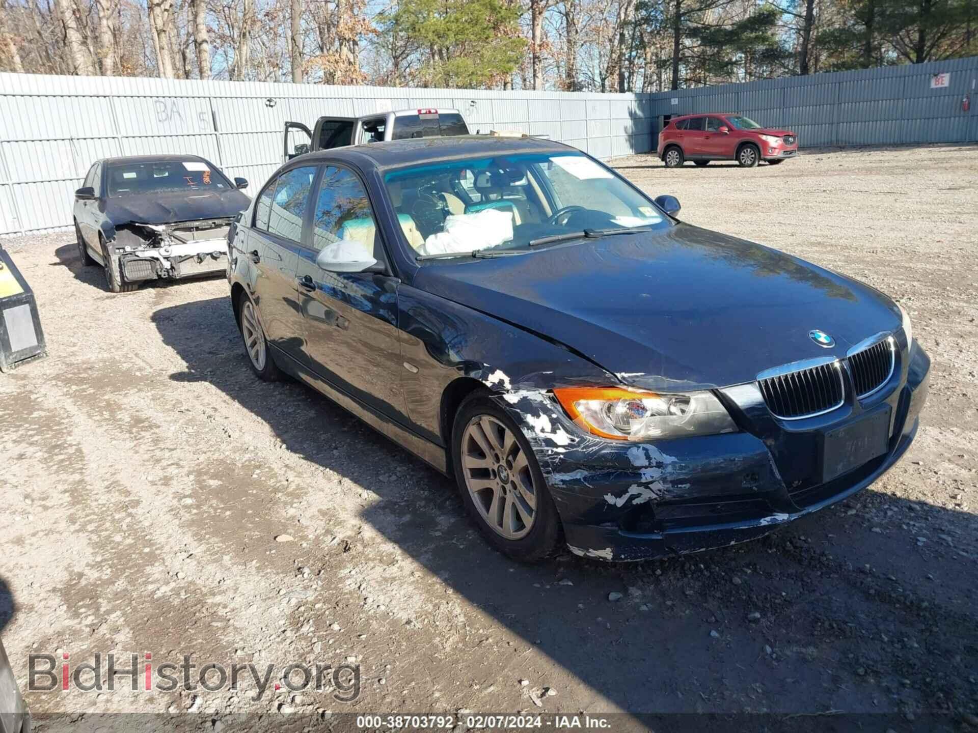 Photo WBAVB17536NK40322 - BMW 325I 2006