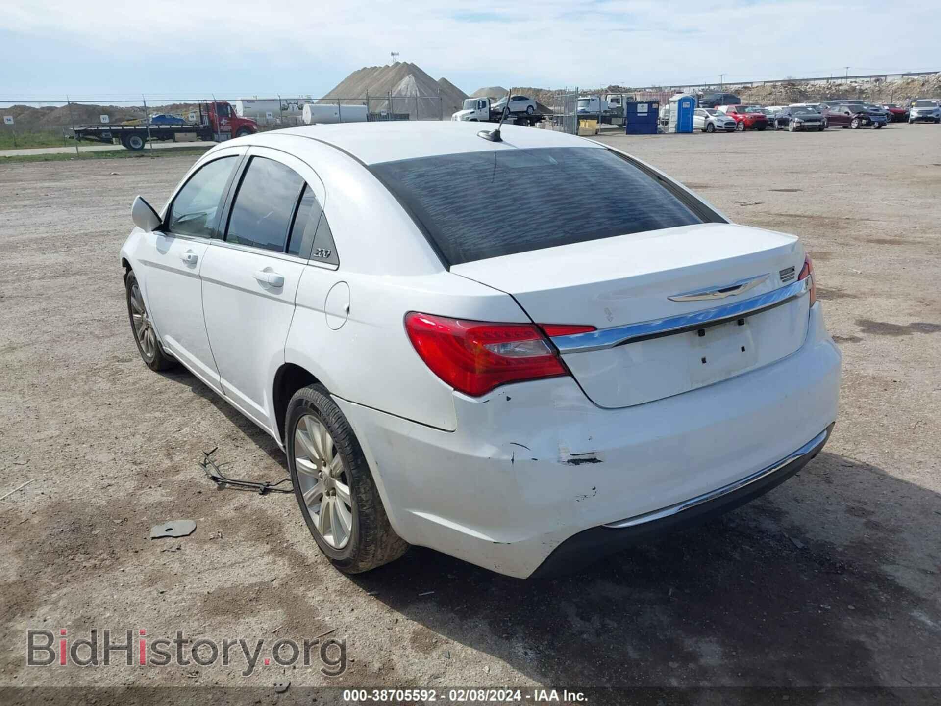 2013 CHRYSLER 200 - VIN: 1C3CCBBB8DN609932 - Фото 3