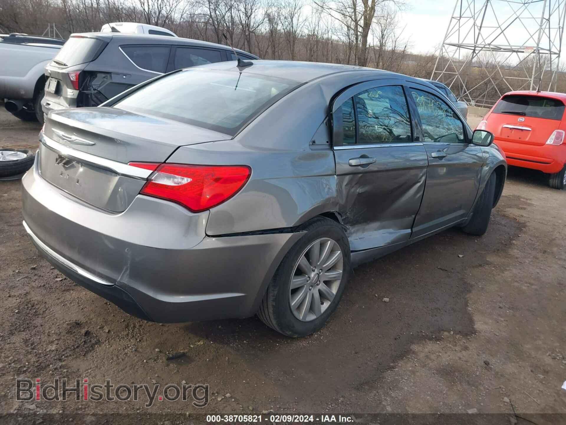 2012 CHRYSLER 200 - VIN: 1C3CCBBG6CN277256 - Фото 4