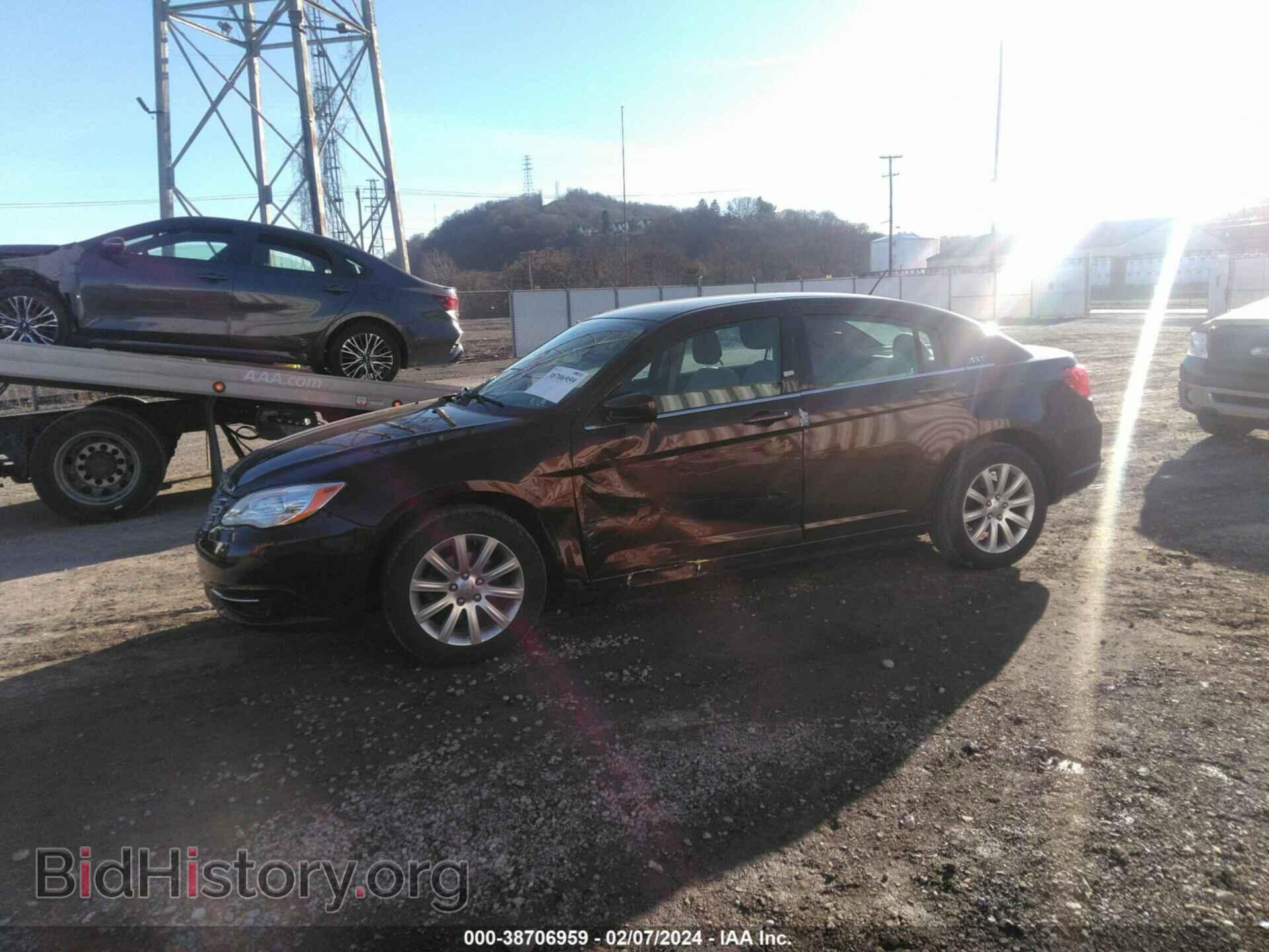 2013 CHRYSLER 200 - VIN: 1C3CCBBB4DN512680 - Фото 2