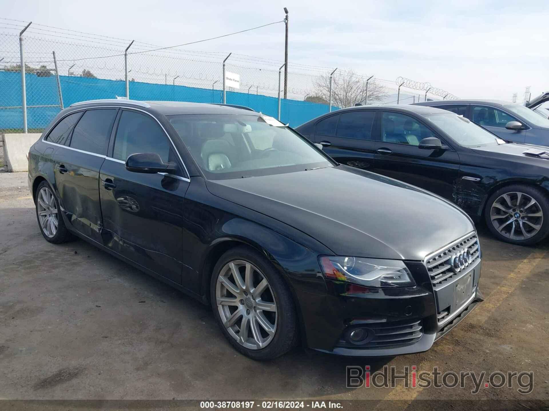 Photo WAUWFAFL5BA010744 - AUDI A4 2011