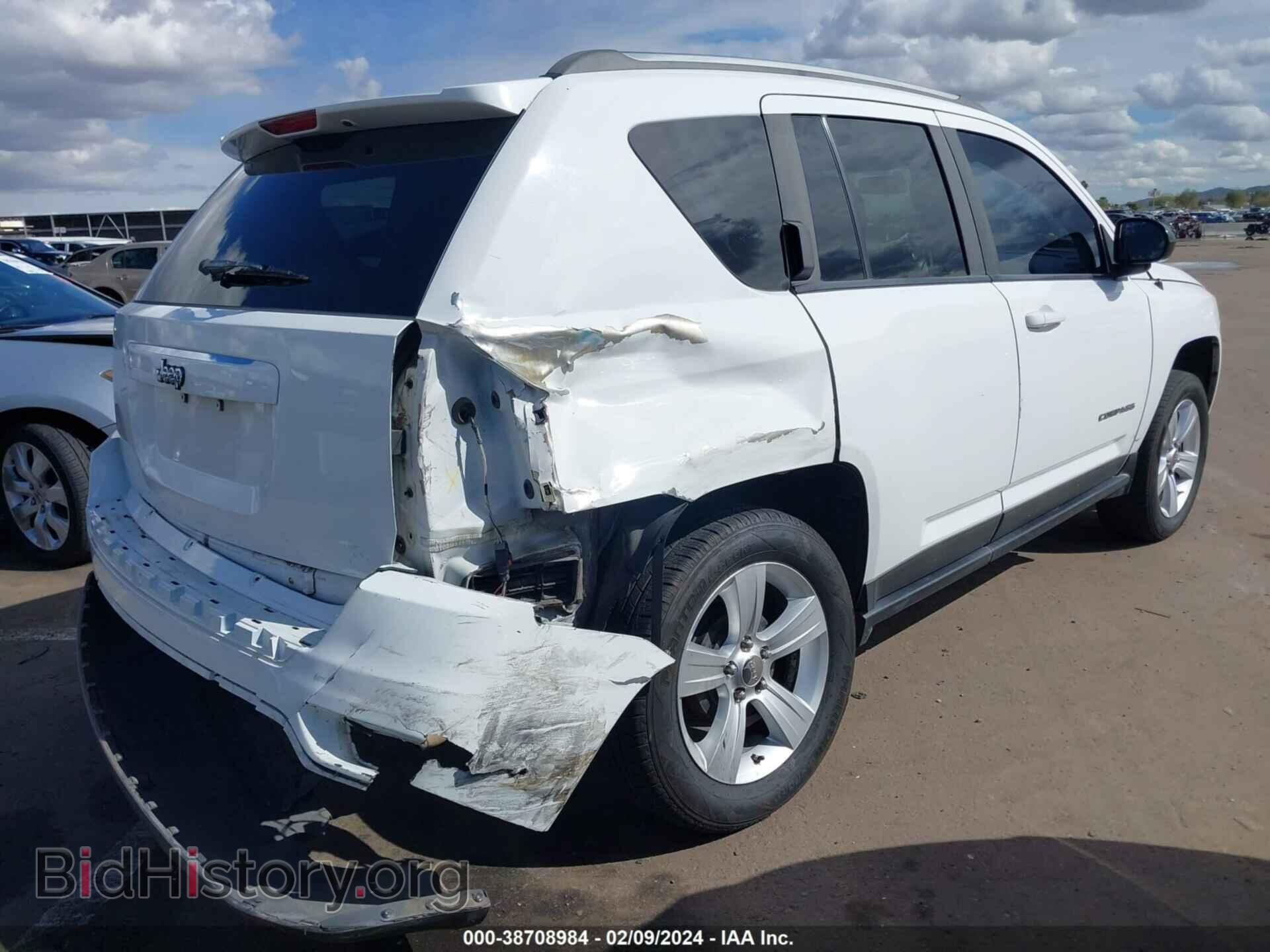 2012 JEEP COMPASS - VIN: 1C4NJCBB2CD724076 - Photo 4