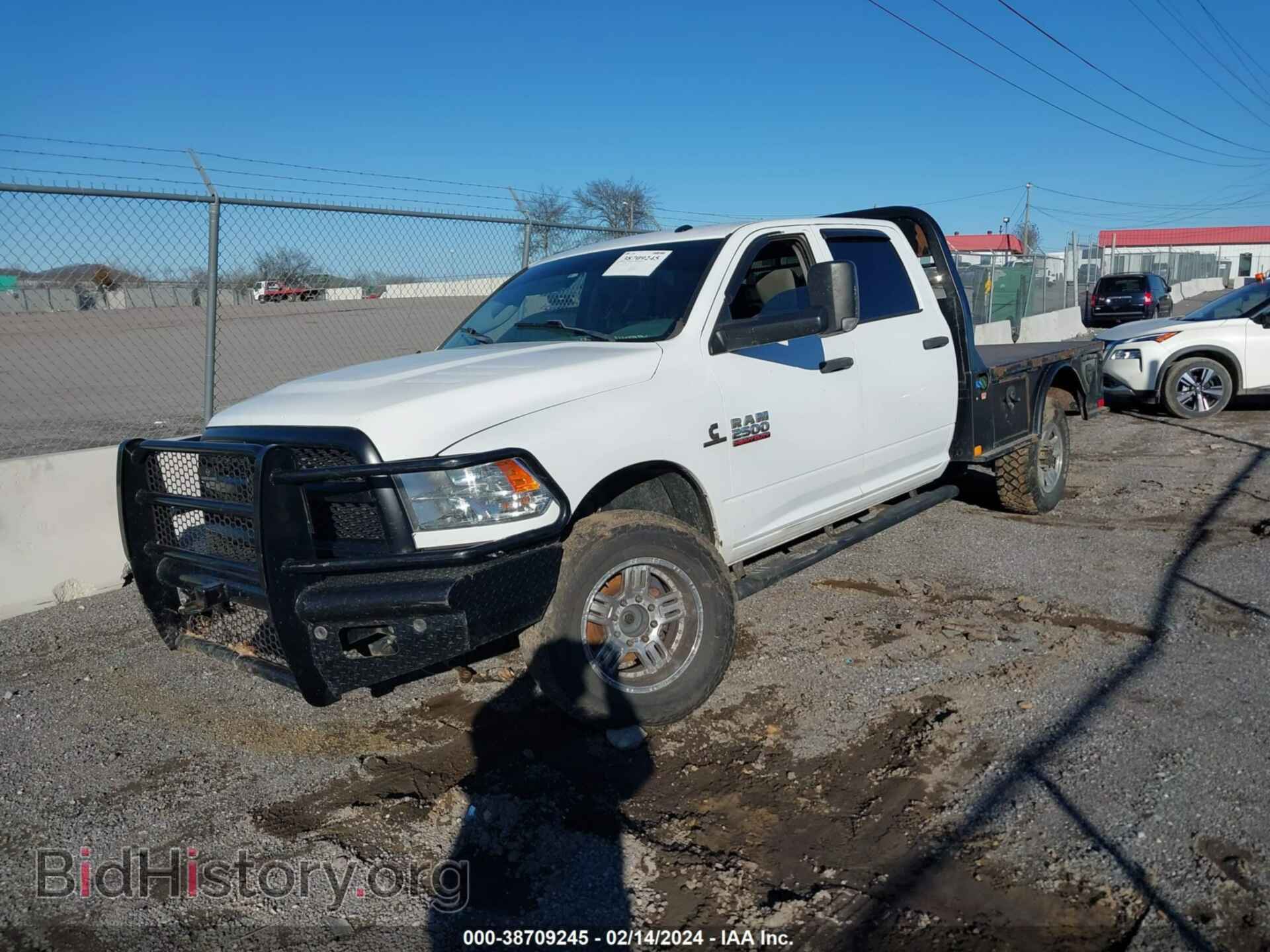 2018 RAM 2500 - VIN: 3C6UR5HL5JG307834 - Фото 2