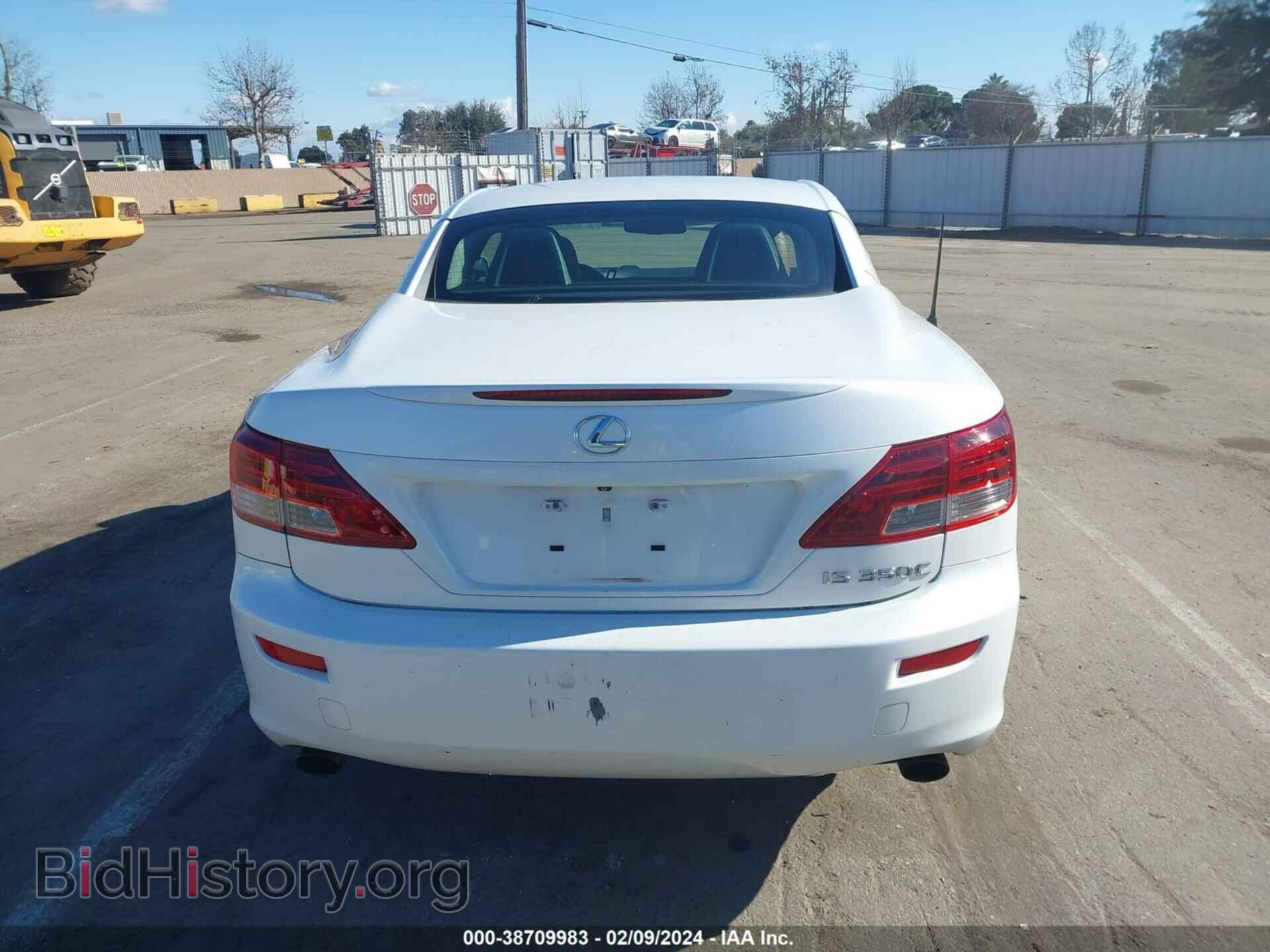 2012 LEXUS IS 350C - VIN: JTHFE2C22C2507817 - Фото 16