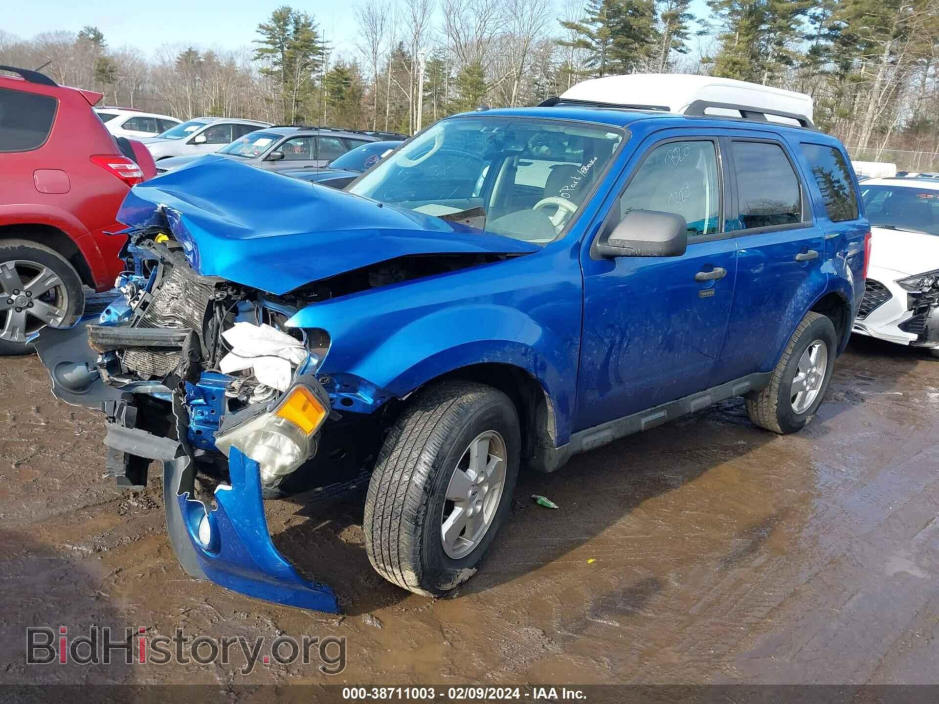 2011 FORD ESCAPE - VIN: 1FMCU0DG0BKB88384 - Фото 2