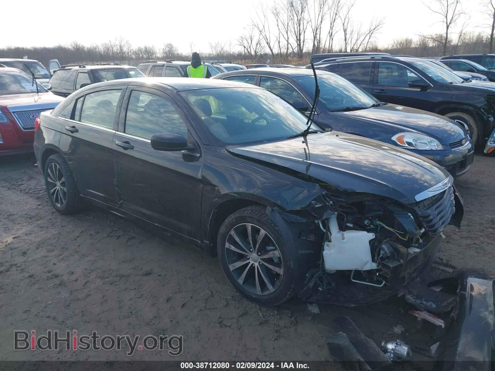 Фотография 1C3CCBBB0DN738795 - CHRYSLER 200 2013