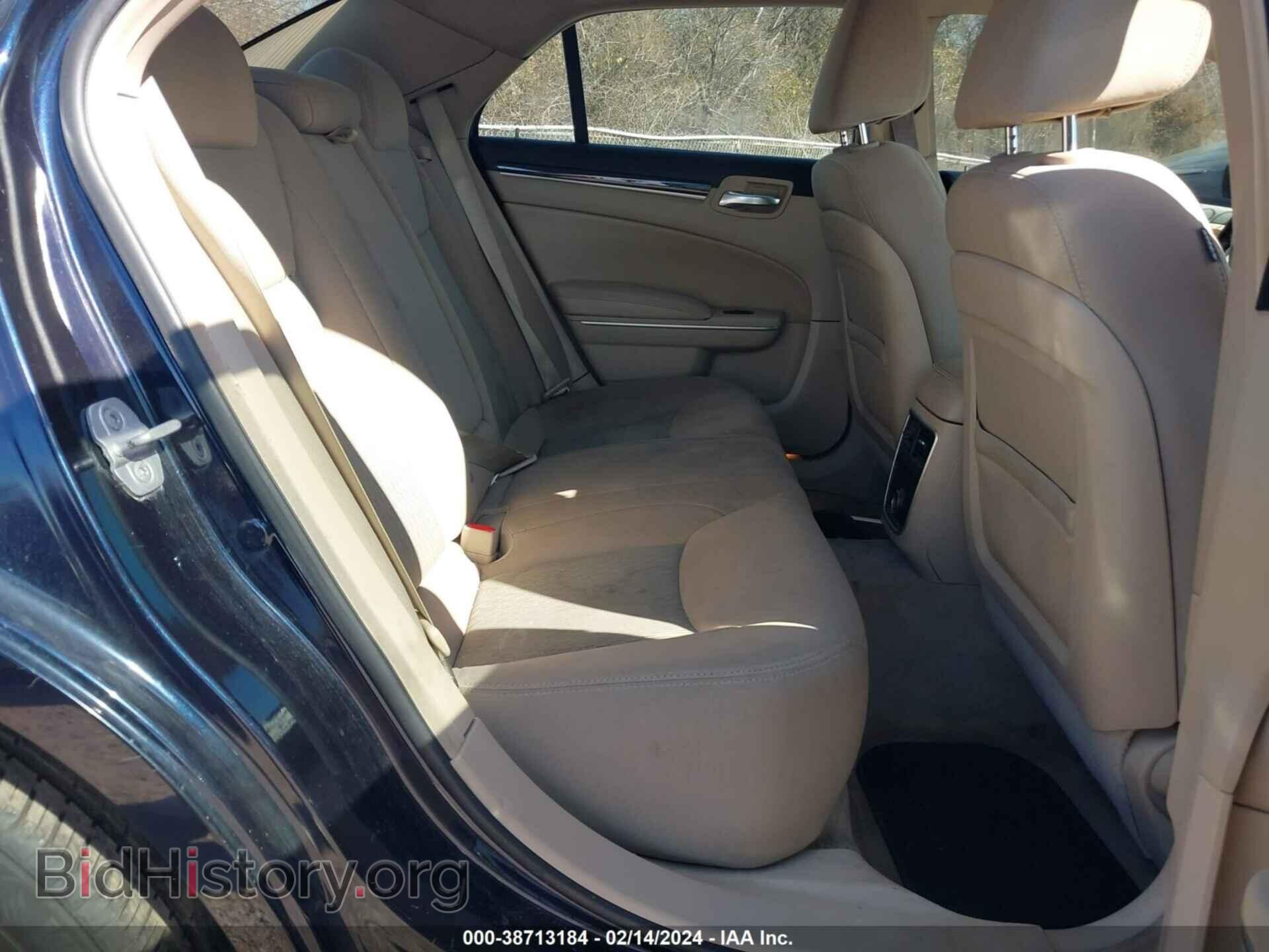 2012 CHRYSLER 300 - VIN: 2C3CCAAG1CH277704 - Photo 8