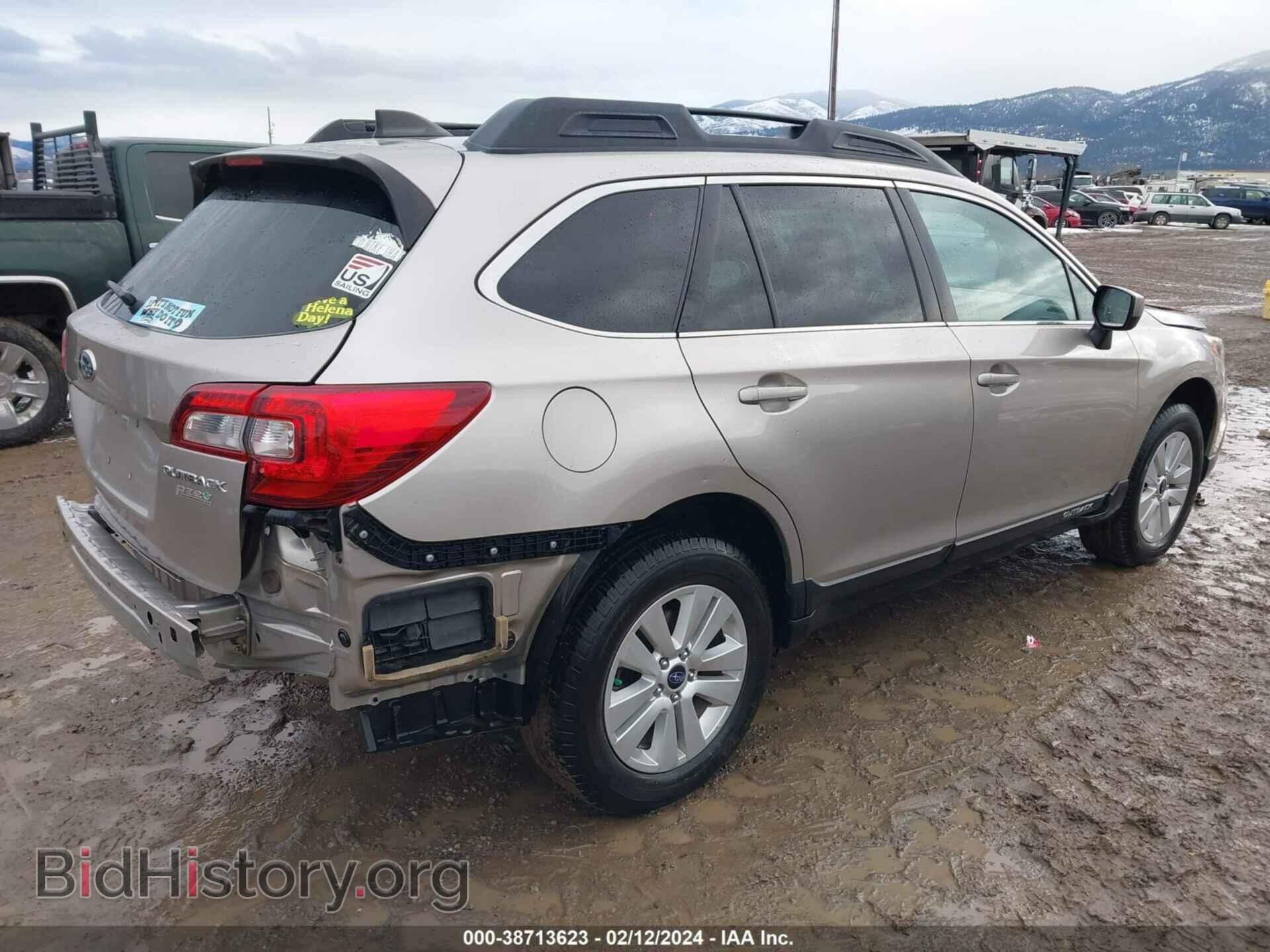 2017 SUBARU OUTBACK - VIN: 4S4BSACCXH3246901 - Фото 4