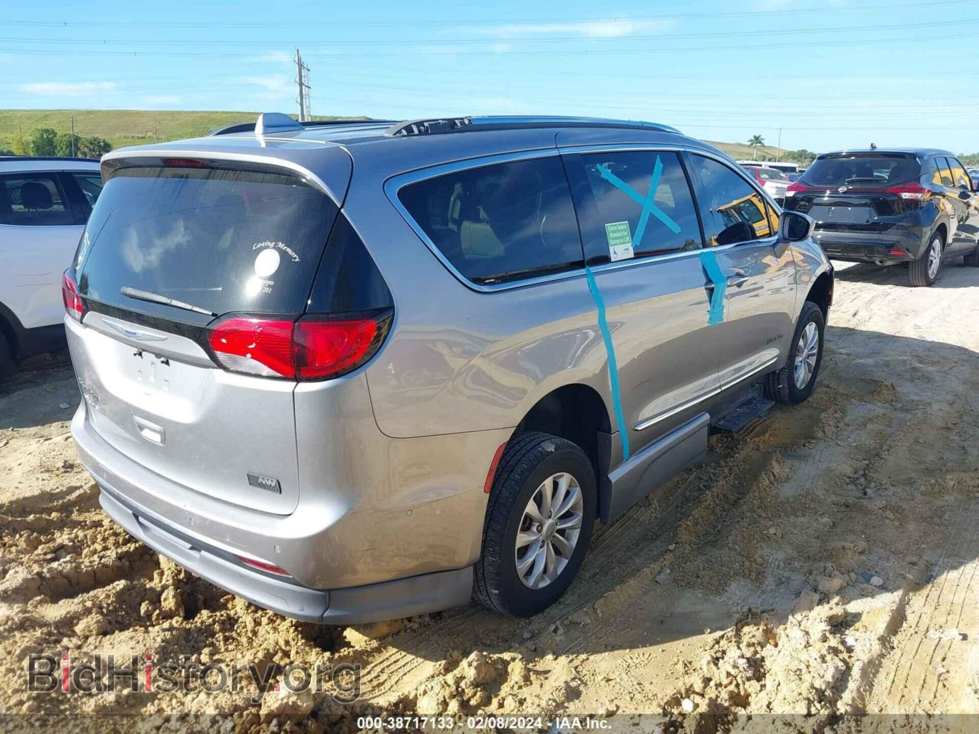 2018 CHRYSLER PACIFICA - VIN: 2C4RC1BG9JR263190 - Фото 4
