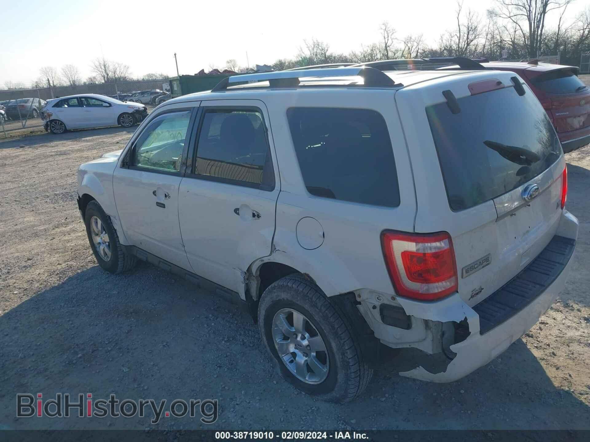 2011 FORD ESCAPE - VIN: 1FMCU0EG2BKC66758 - Фото 3