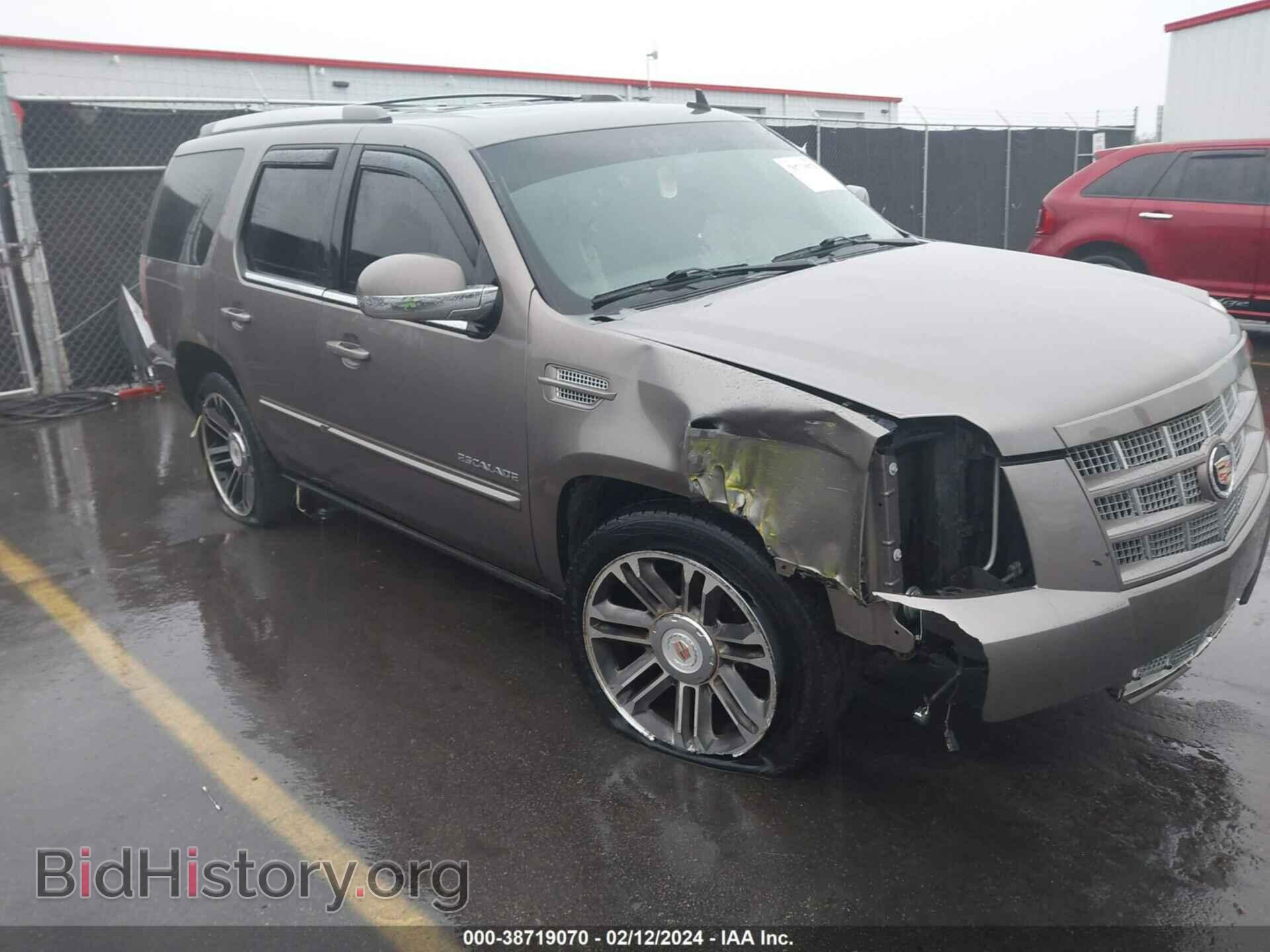 Фотография 1GYS3CEF9DR124021 - CADILLAC ESCALADE 2013