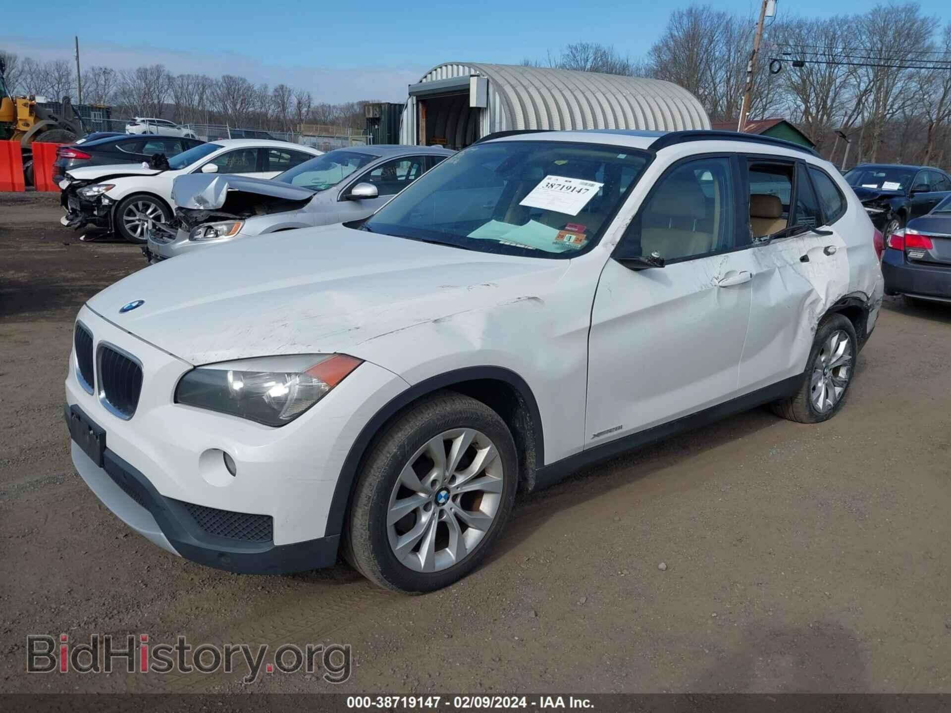 2013 BMW X1 - VIN: WBAVL1C50DVR89286 - Фото 2