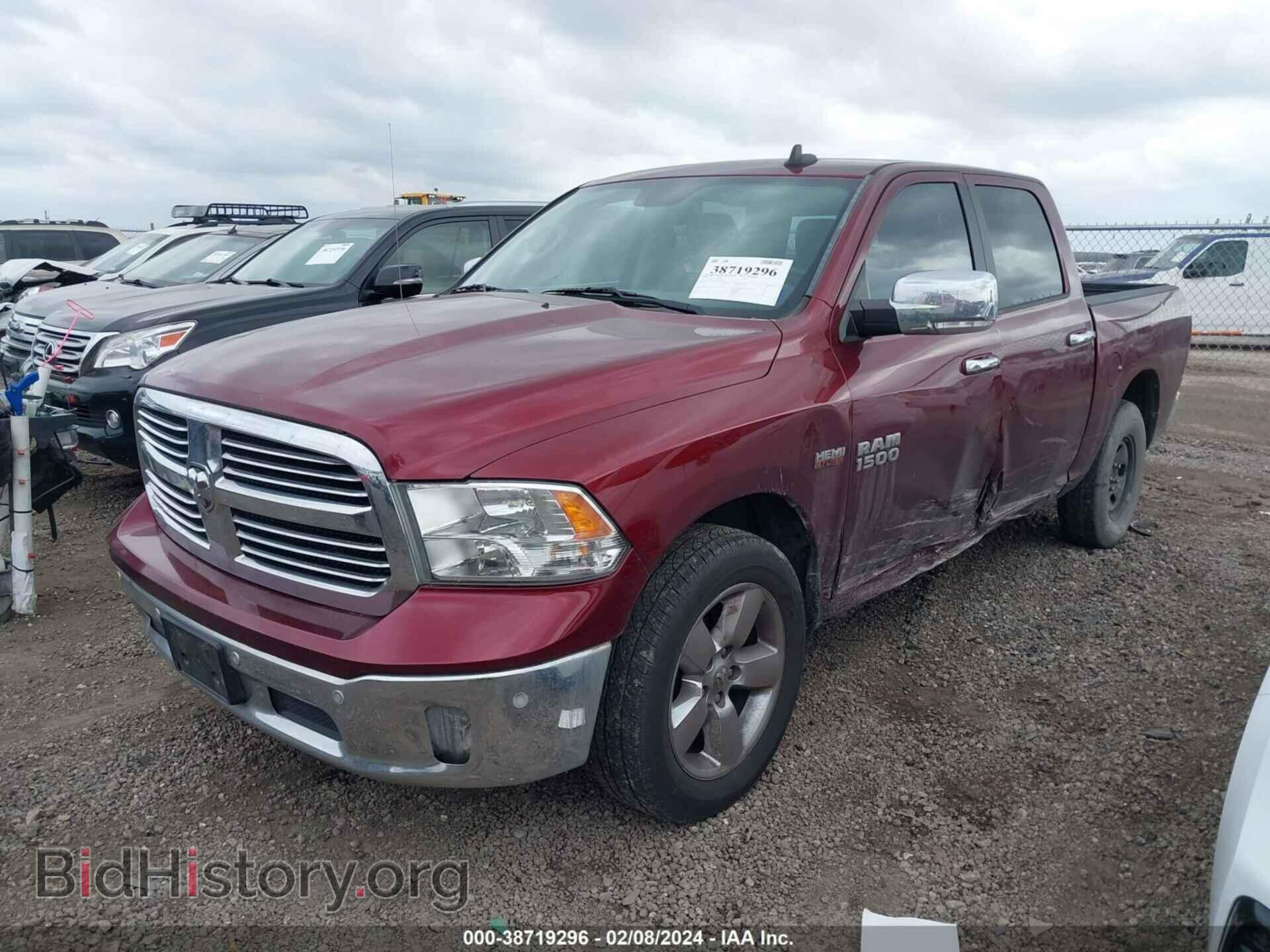 2016 RAM 1500 - VIN: 3C6RR6LT1GG301038 - Фото 2