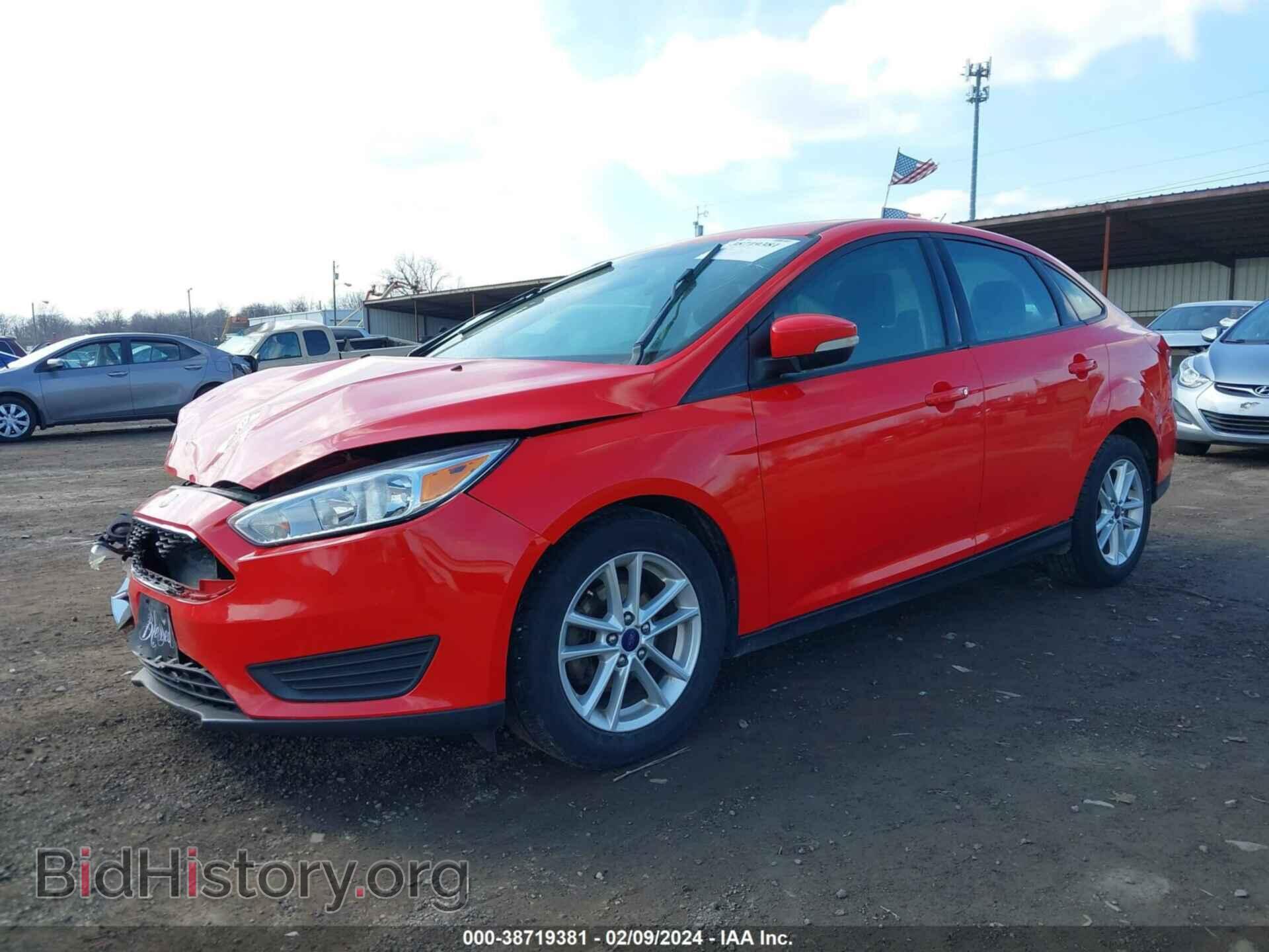 2016 FORD FOCUS - VIN: 1FADP3F2XGL352640 - Фото 2