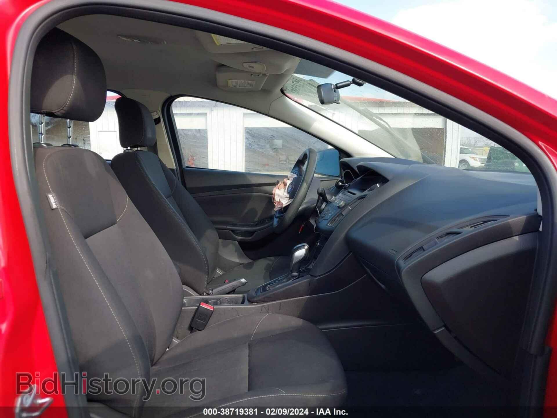 2016 FORD FOCUS - VIN: 1FADP3F2XGL352640 - Фото 5