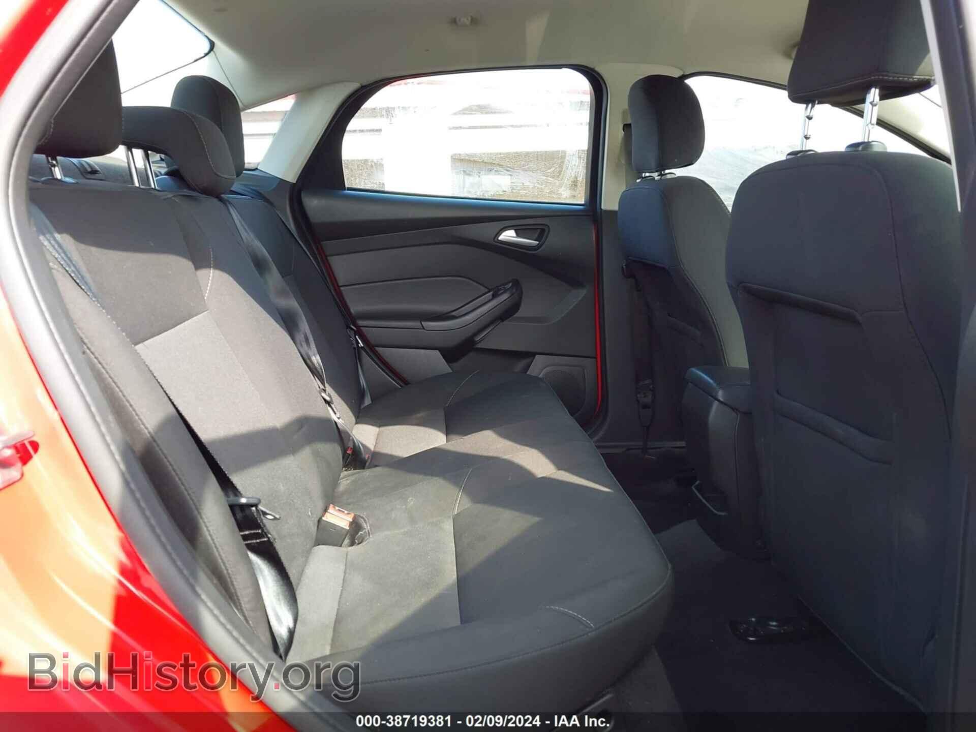 2016 FORD FOCUS - VIN: 1FADP3F2XGL352640 - Фото 8