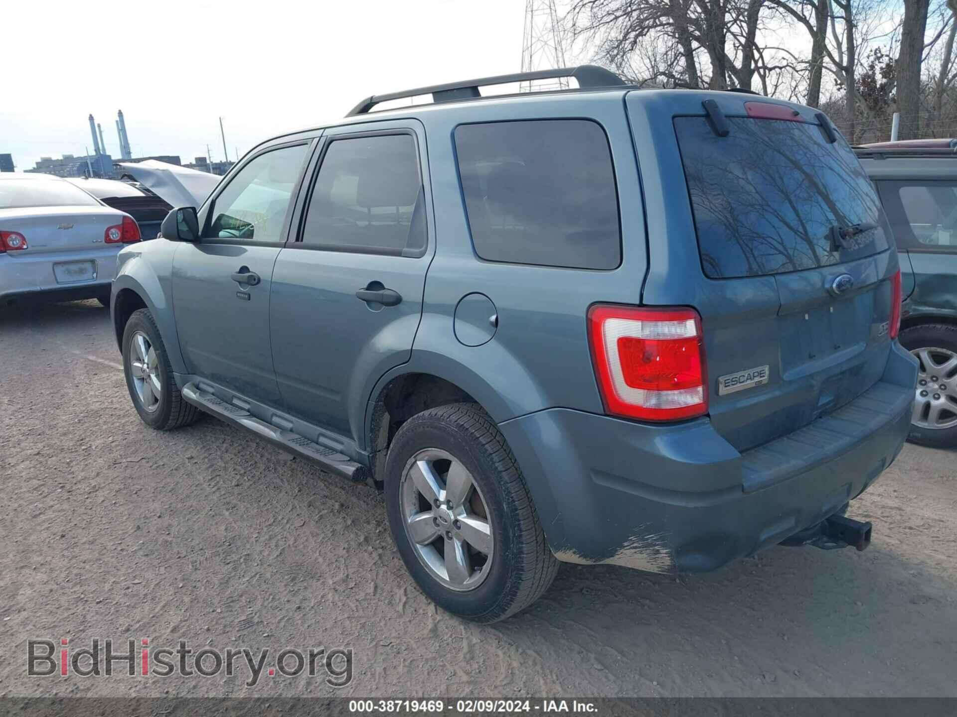 2010 FORD ESCAPE - VIN: 1FMCU0D79AKD18337 - Фото 3