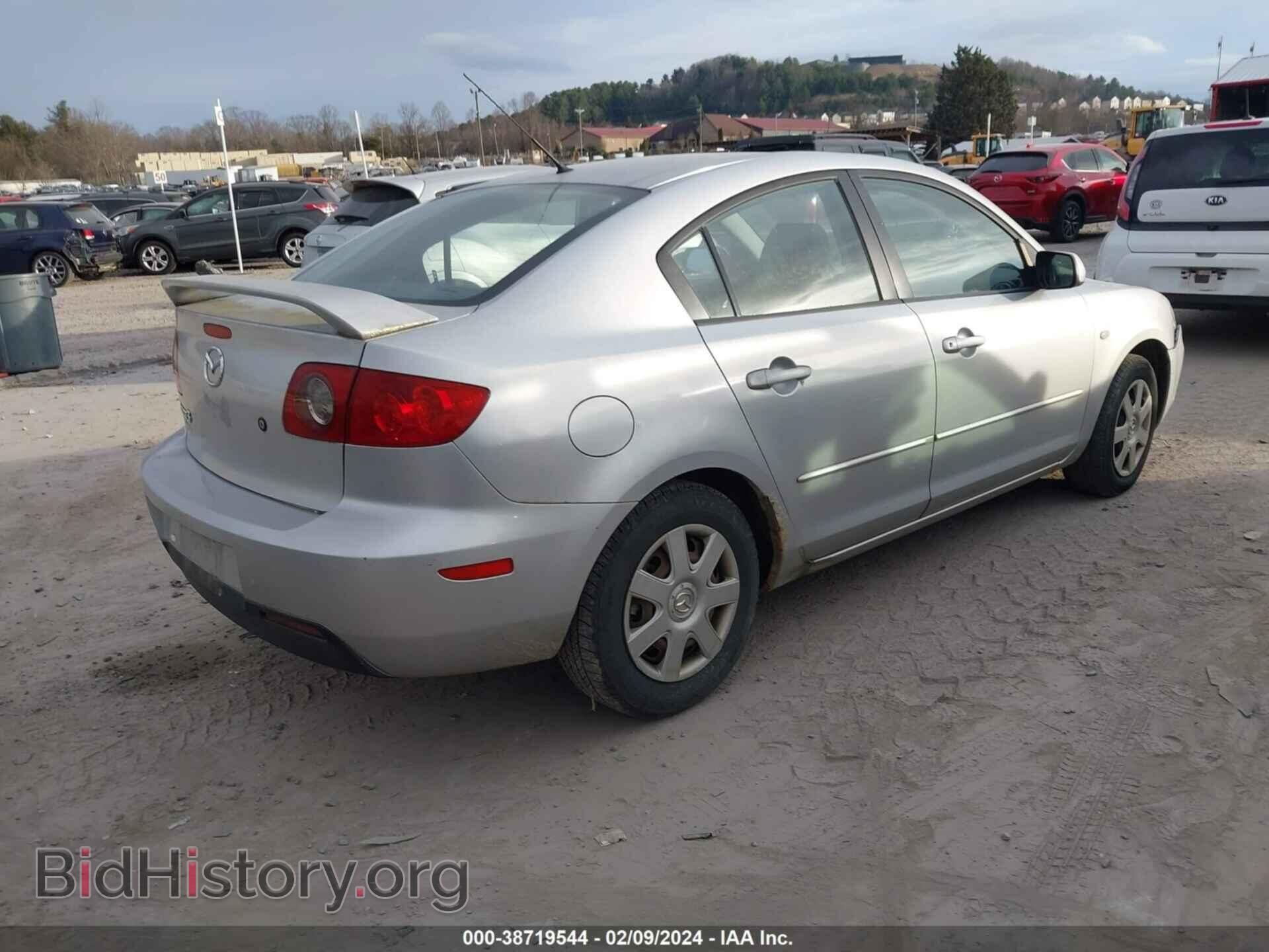 2006 MAZDA 3 - VIN: JM1BK12F961511364 - Фото 4