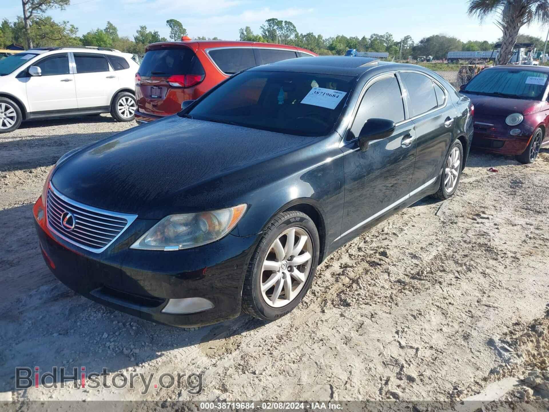 2007 LEXUS LS 460 - VIN: JTHBL46F675040906 - Photo 2
