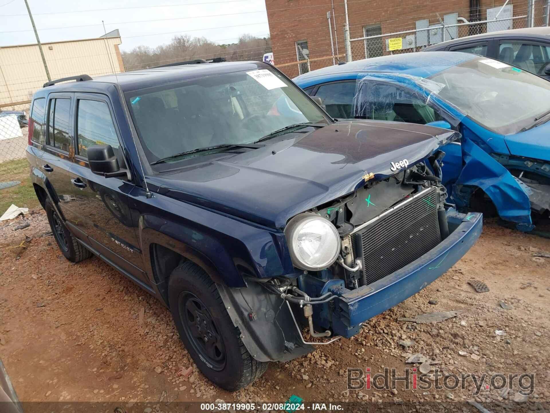 Photo 1C4NJPBB8HD153031 - JEEP PATRIOT 2017