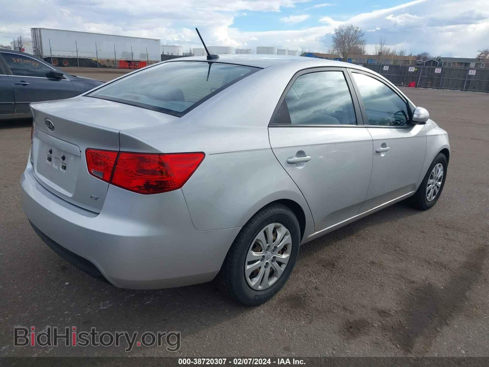 2010 KIA FORTE - VIN: KNAFU4A22A5098505 - Фото 4