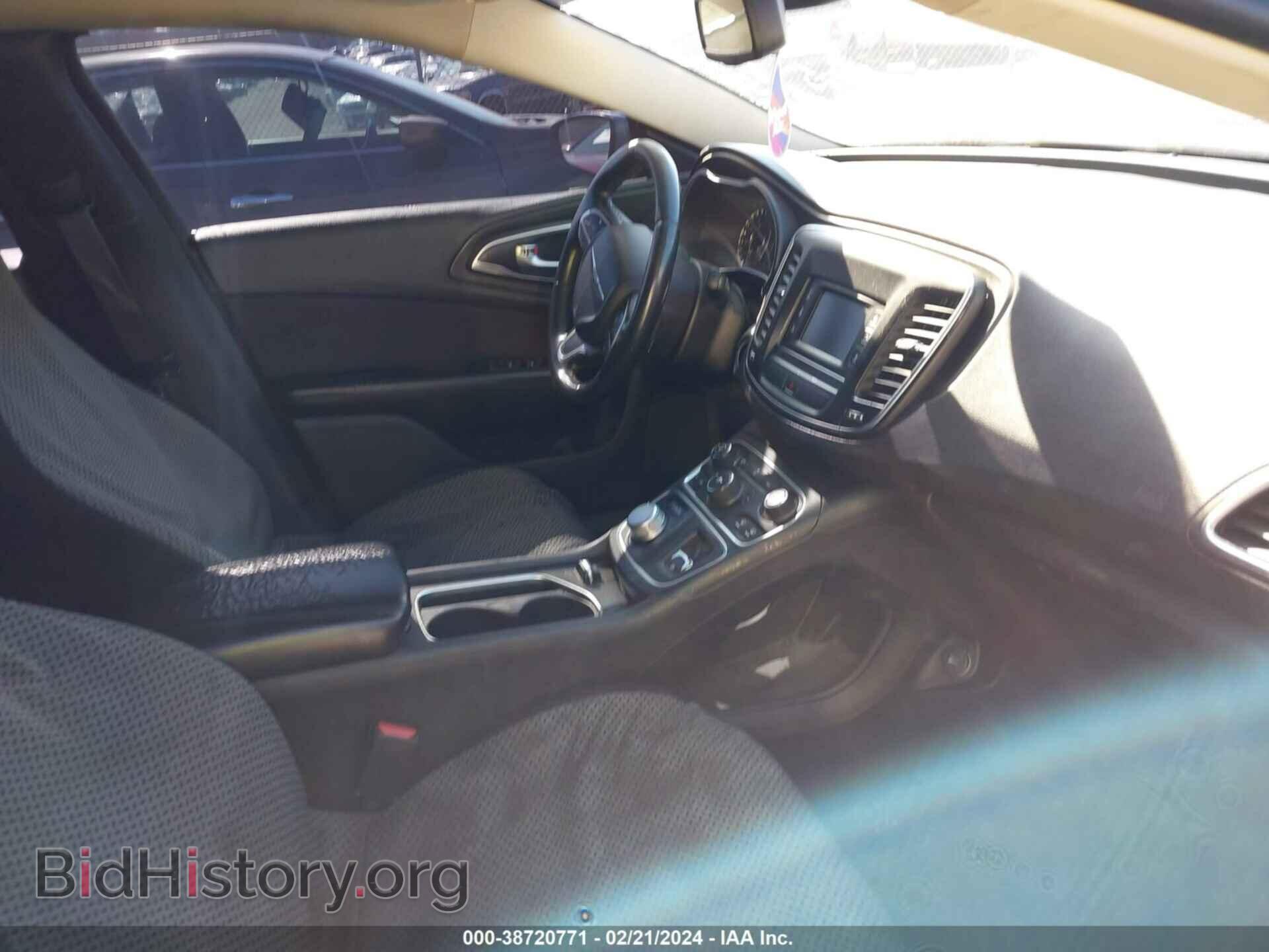 2015 CHRYSLER 200 - VIN: 1C3CCCAB3FN604373 - Фото 5