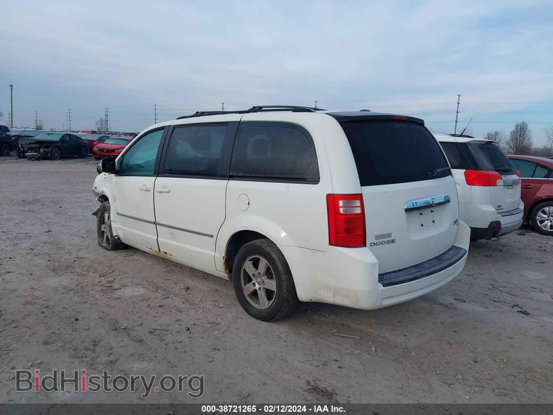 2010 DODGE GRAND CARAVAN - VIN: 2D4RN5D14AR341873 - Фото 3