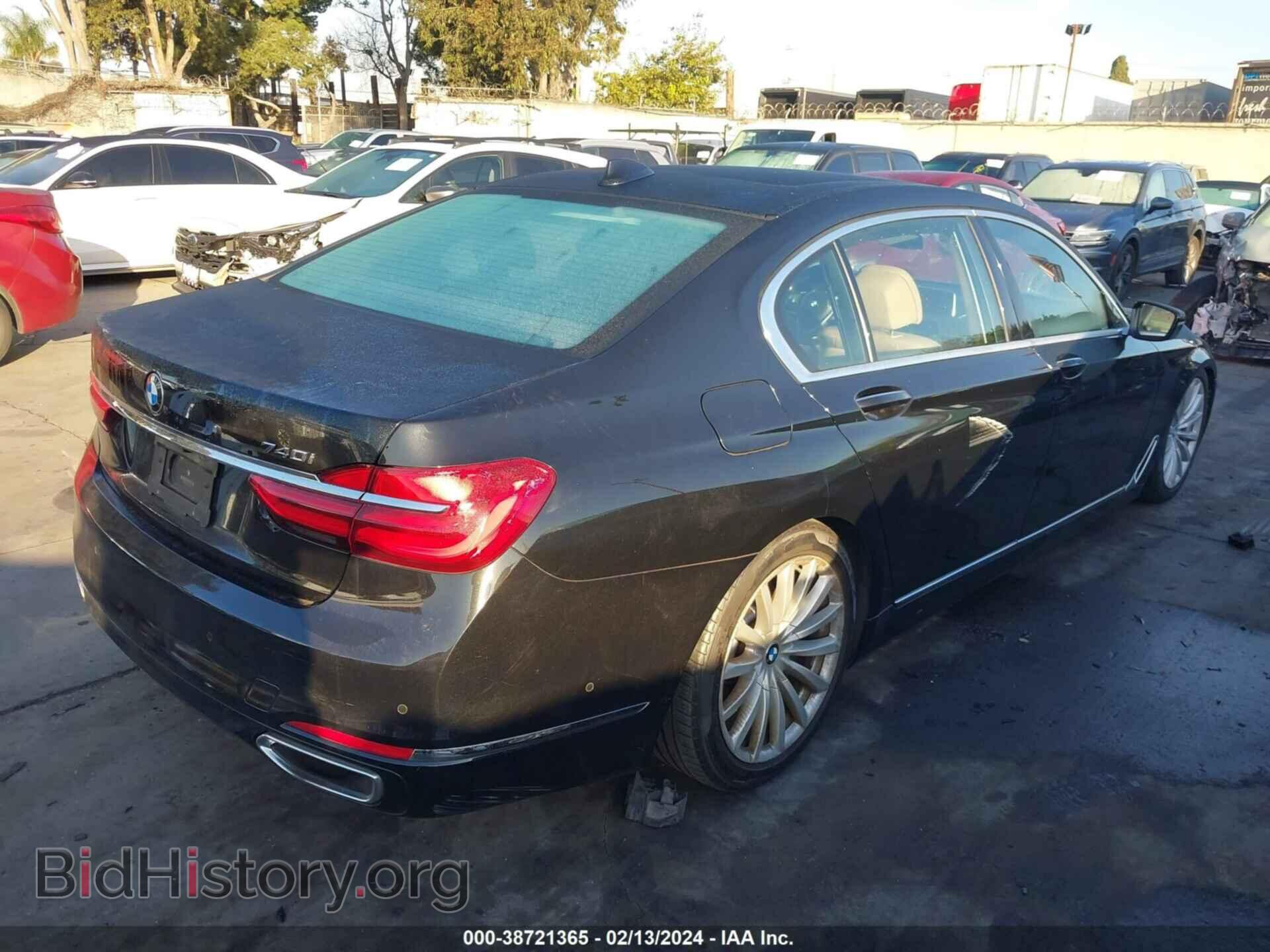 2017 BMW 740I - VIN: WBA7E2C30HG740715 - Фото 4