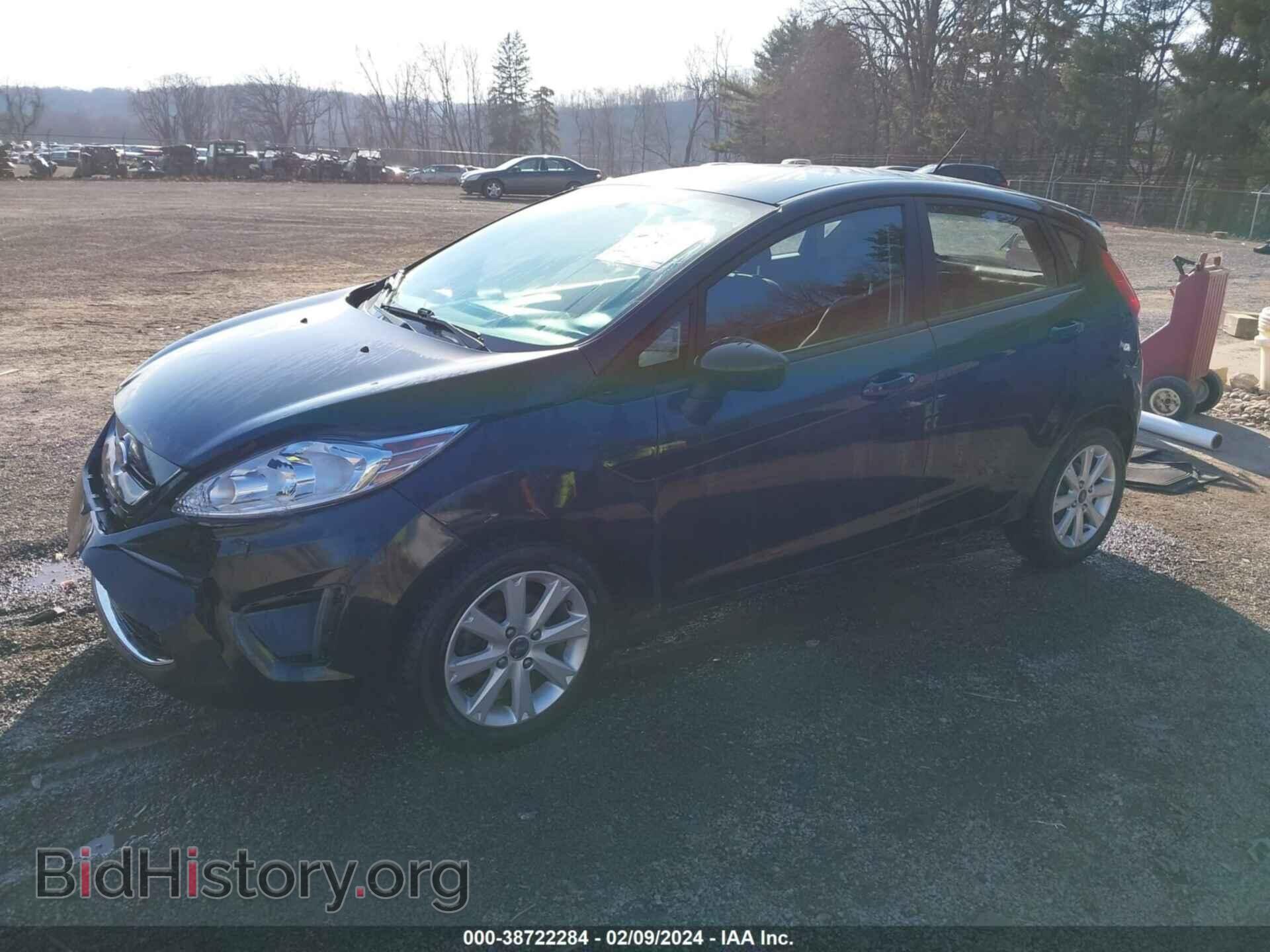 2011 FORD FIESTA - VIN: 3FADP4EJ4BM154013 - Photo 2