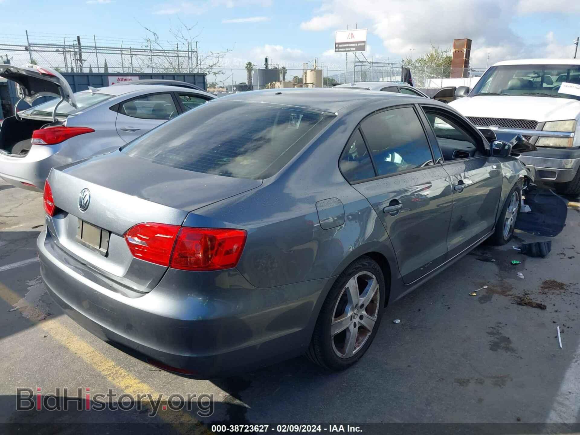 2014 VOLKSWAGEN JETTA - VIN: 3VW2K7AJ5EM228306 - Photo 4