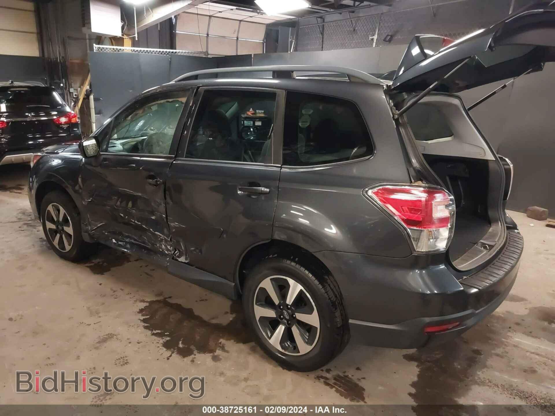 2017 SUBARU FORESTER - VIN: JF2SJAEC7HH806253 - Фото 3