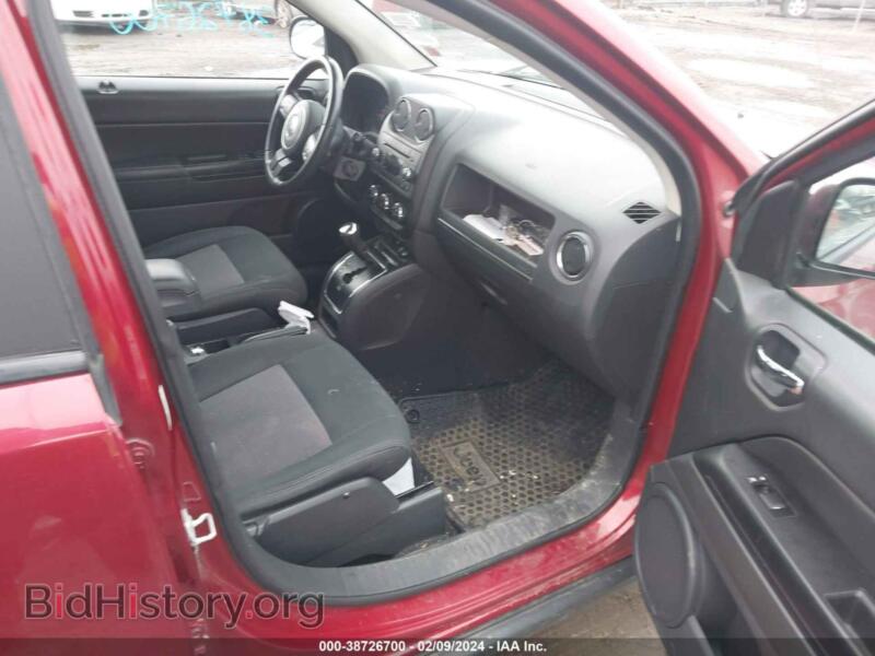 2012 Jeep COMPASS (VIN 1C4NJDEB3CD604885) — photo 5 of 11
