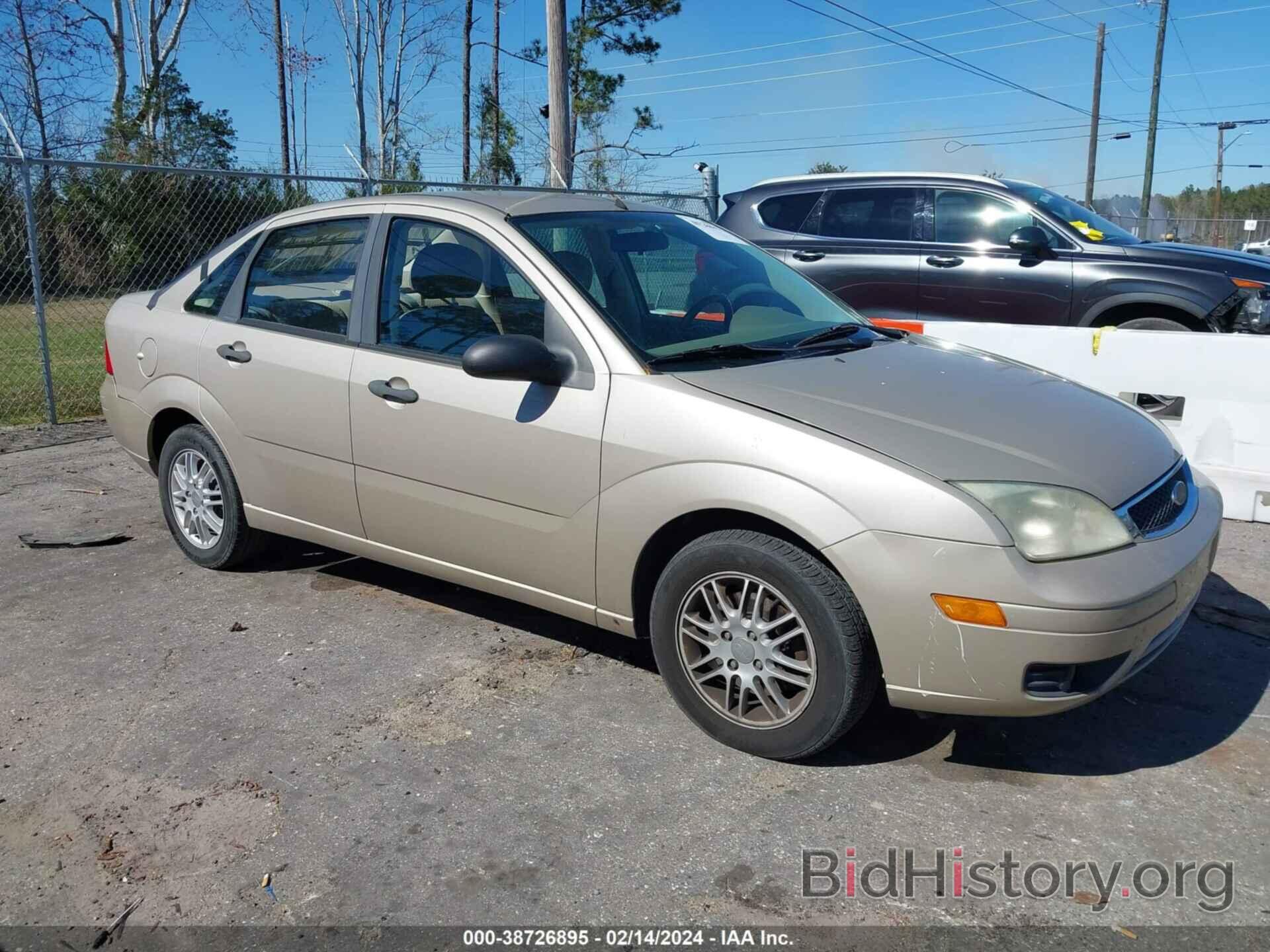 Photo 1FAHP34N07W160088 - FORD FOCUS 2007