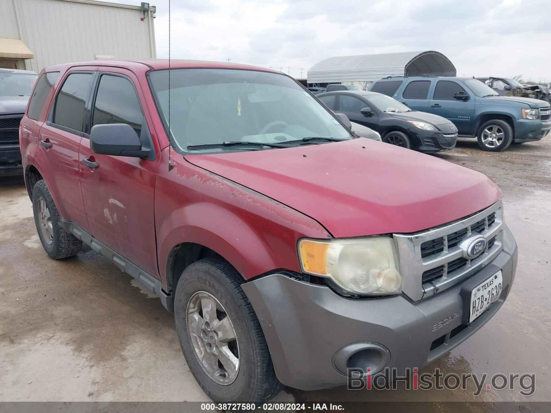 Photo 1FMCU0C7XAKD45399 - FORD ESCAPE 2010