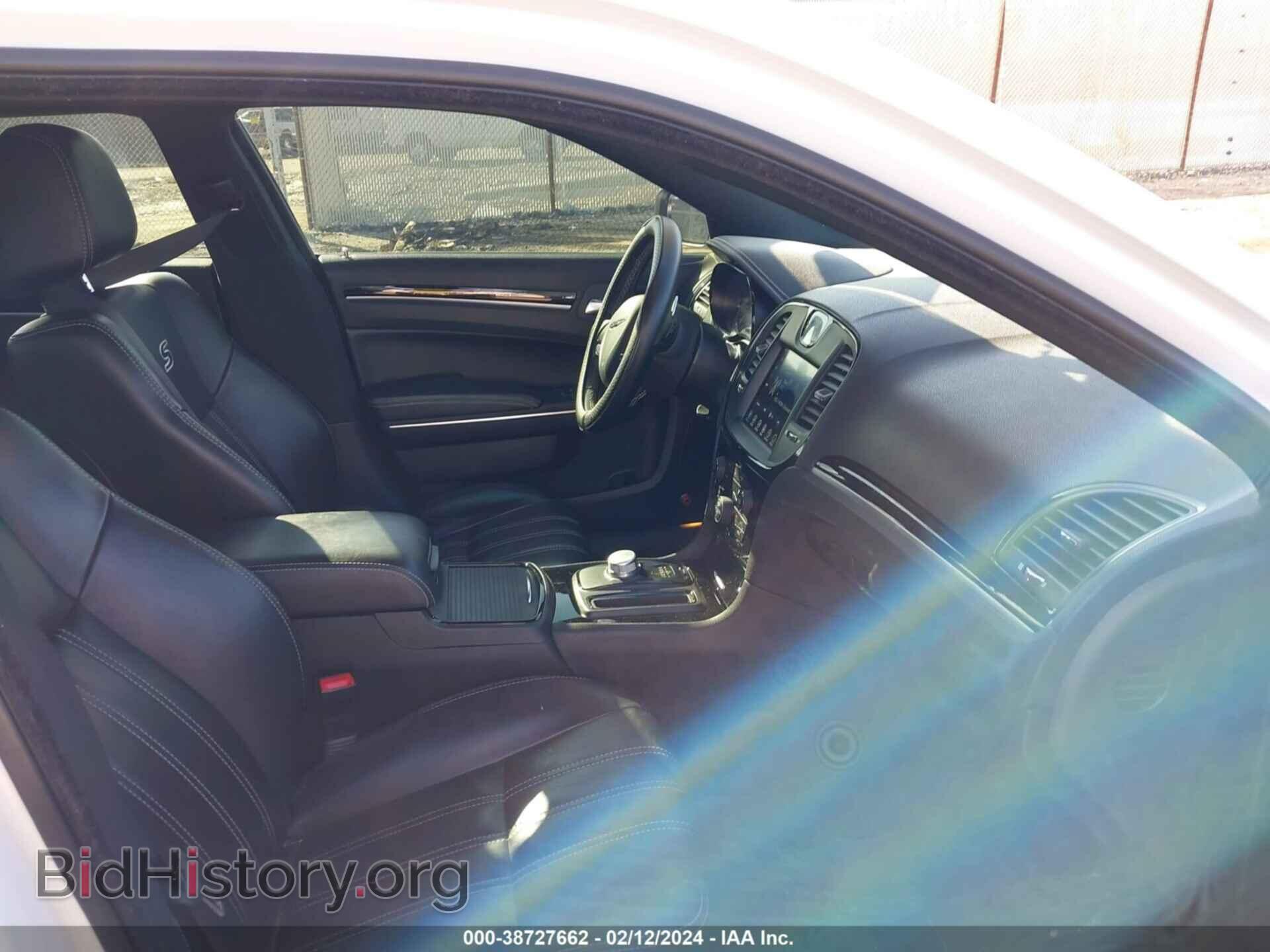 2017 CHRYSLER 300 - VIN: 2C3CCAGG0HH647863 - Фото 5