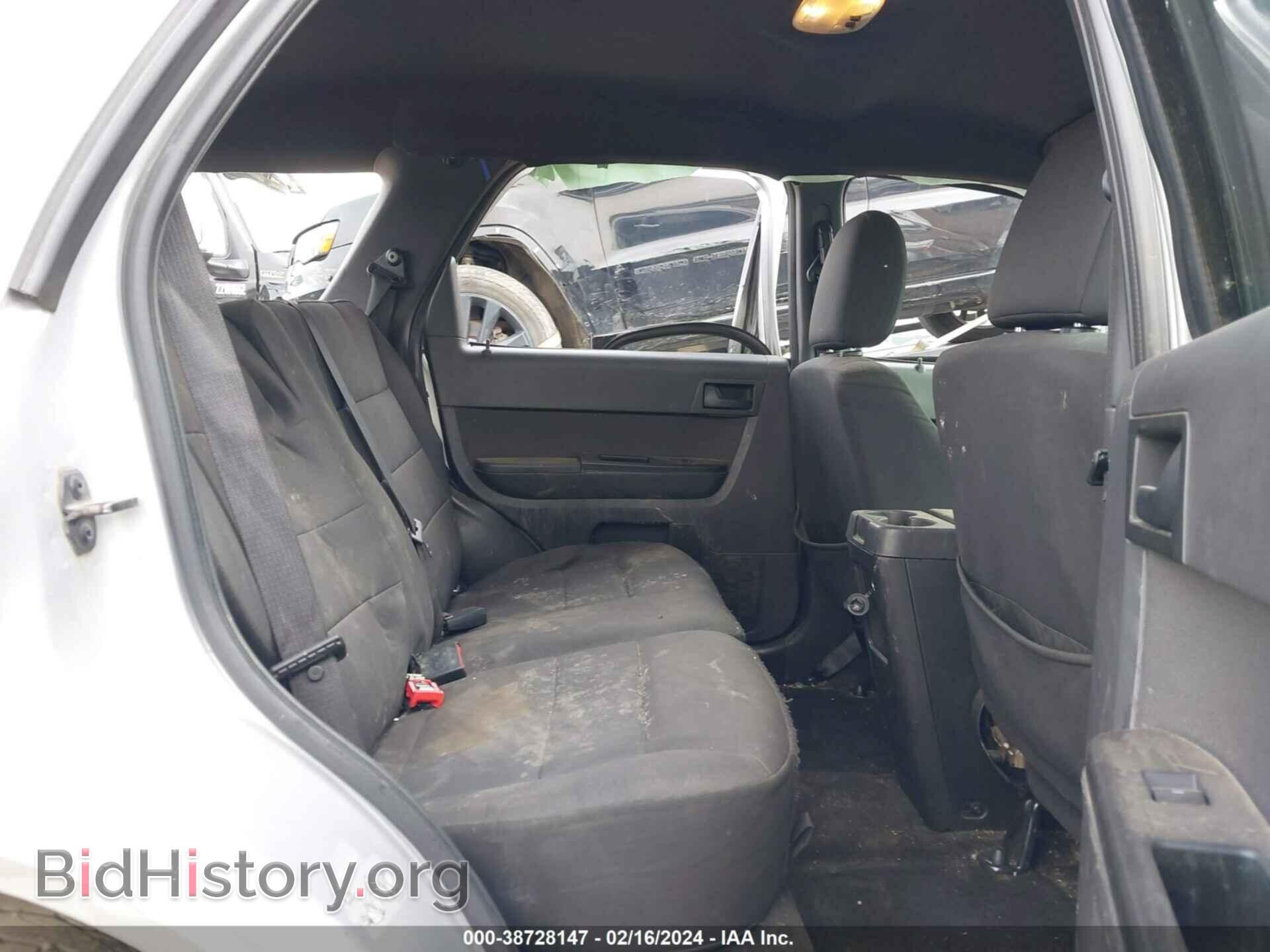 2012 FORD ESCAPE - VIN: 1FMCU0D76CKB10838 - Фото 8