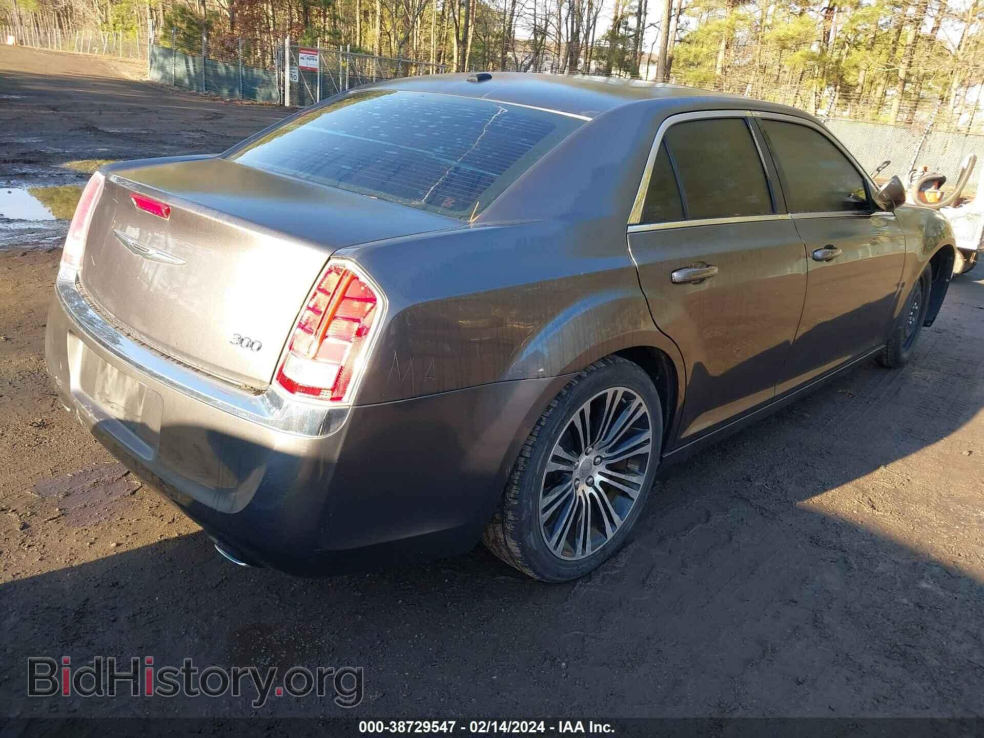 2014 CHRYSLER 300 - VIN: 2C3CCAAG3EH119027 - Фото 4