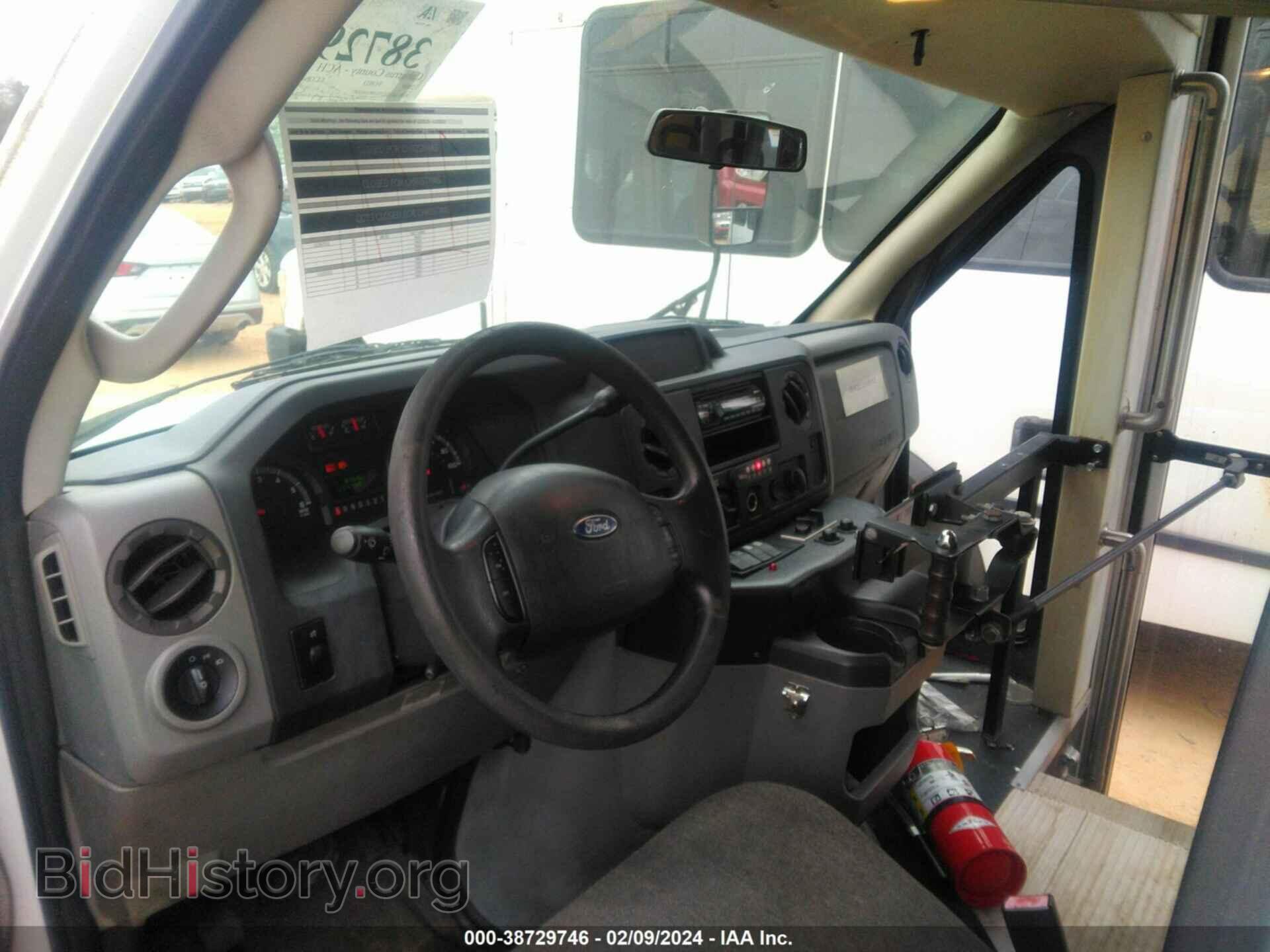 2009 FORD E-350 CUTAWAY - VIN: 1FDEE35L09DA03087 - Фото 5