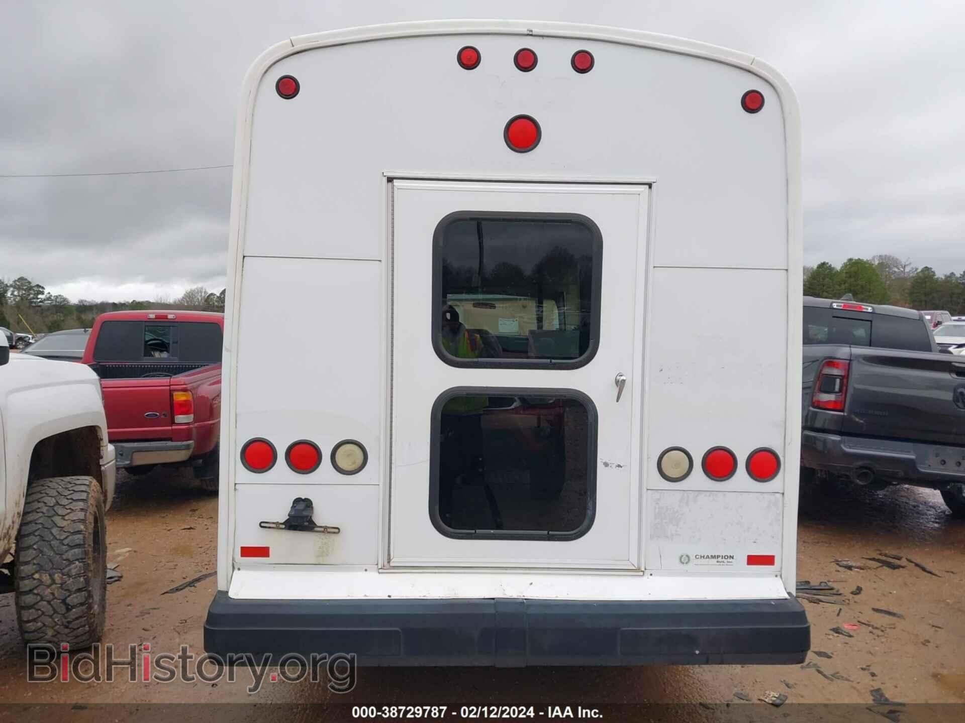 2009 FORD E-350 CUTAWAY - VIN: 1FDEE35LX9DA13836 - Фото 8