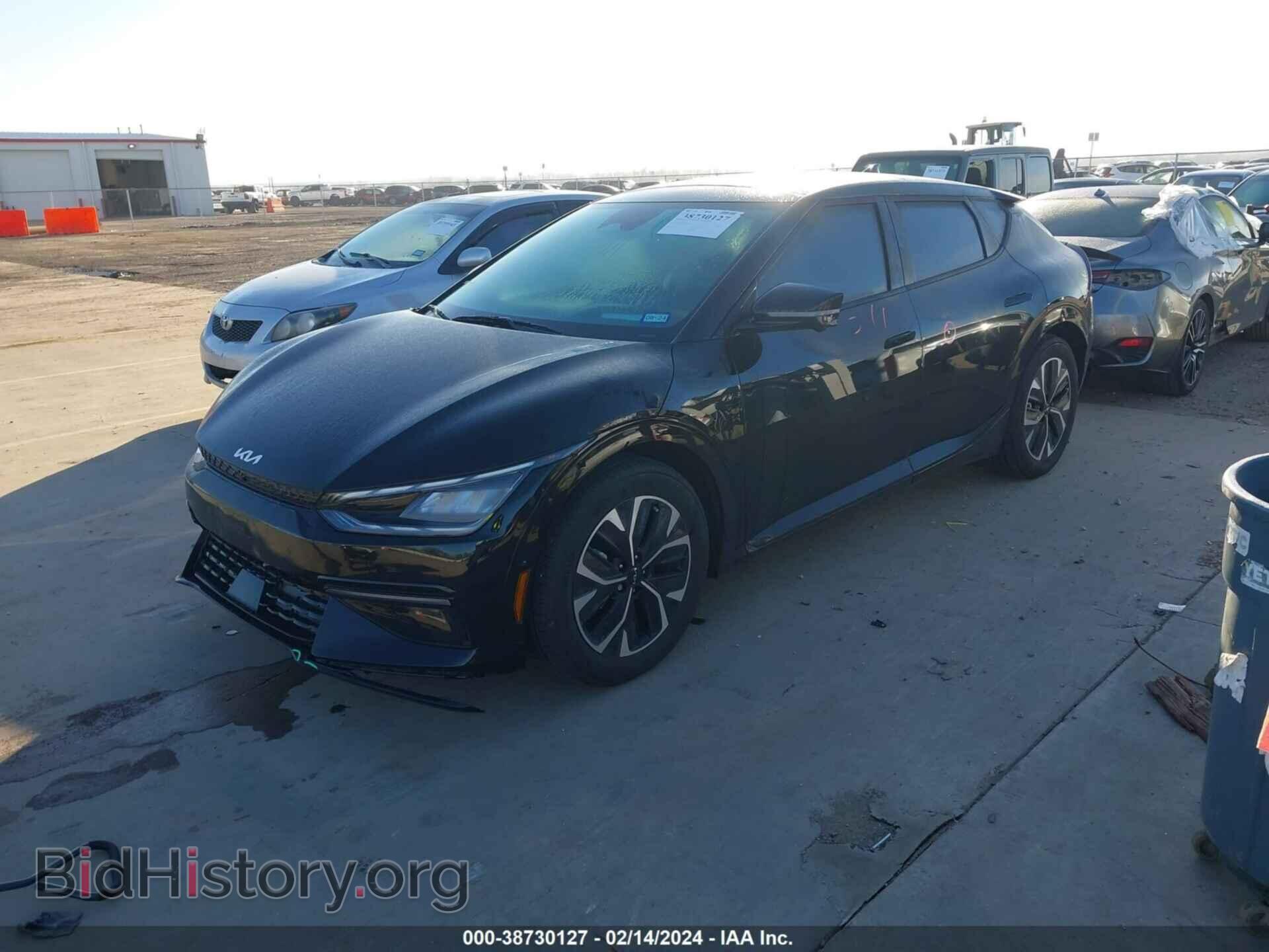 2022 KIA EV6 - VIN: KNDC44LA9N5066635 - Фото 2