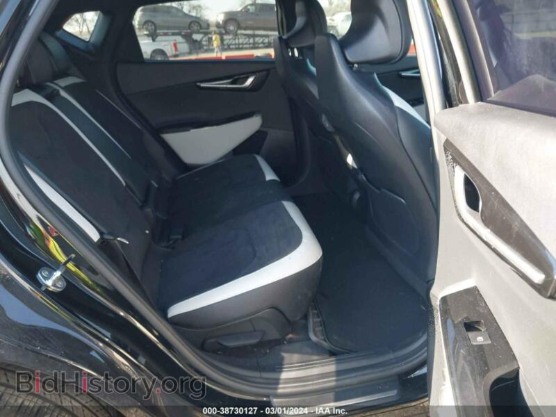 2022 Kia EV6 (VIN KNDC44LA9N5066635) — photo 8 of 22