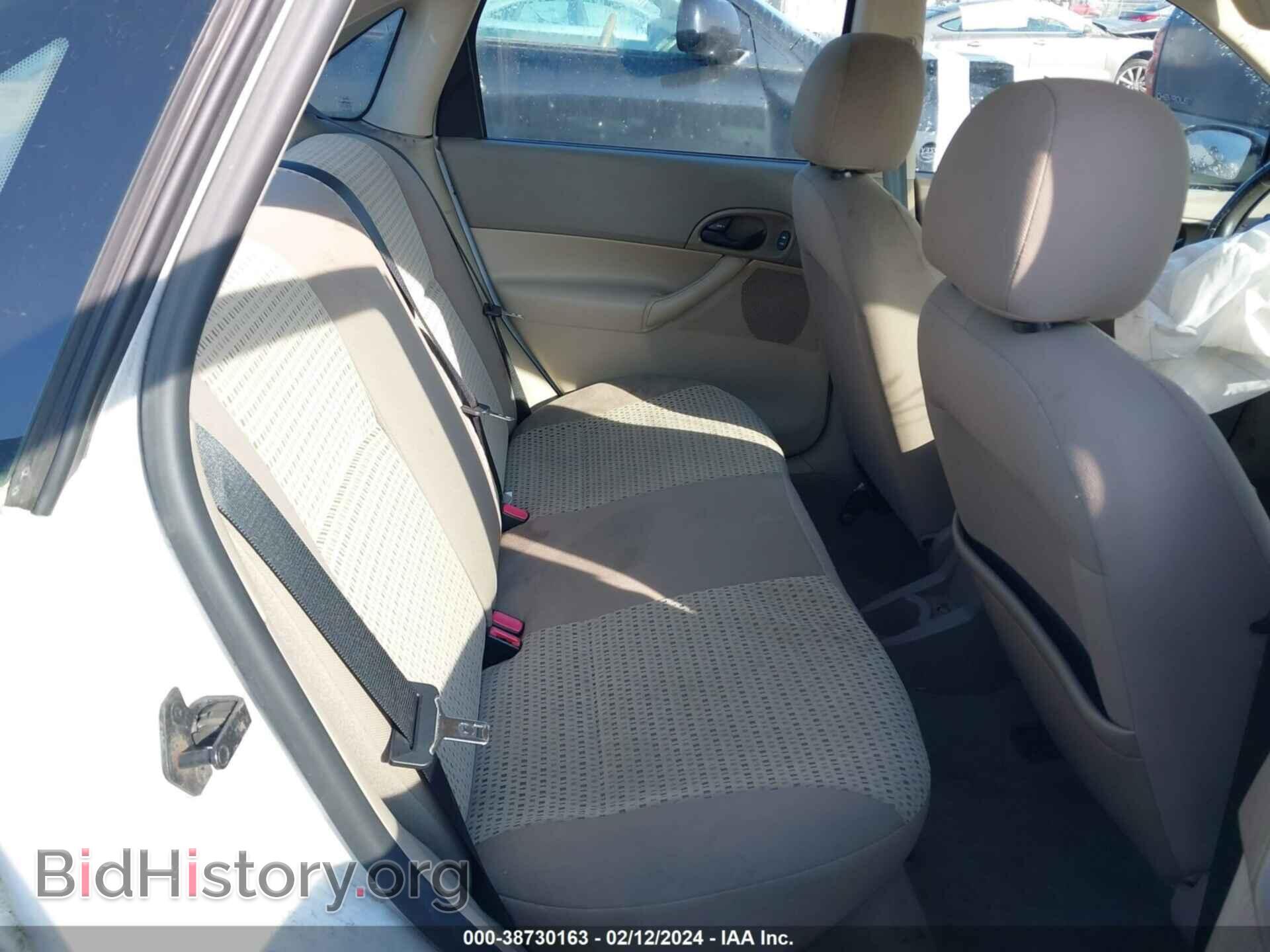 2007 FORD FOCUS - VIN: 1FAFP34N27W166305 - Фото 8