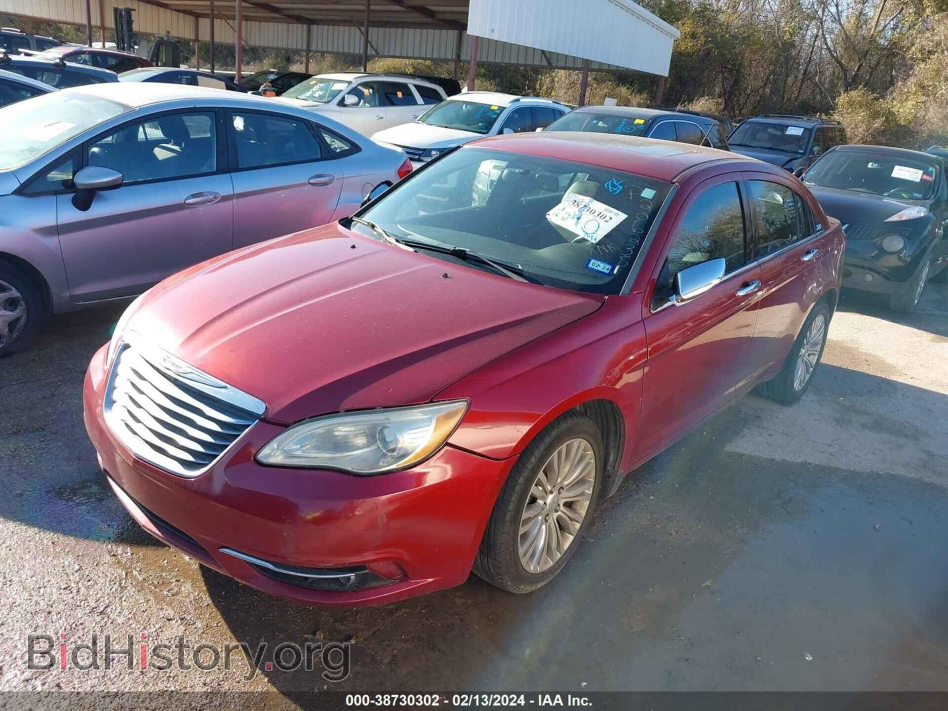 2012 CHRYSLER 200 - VIN: 1C3CCBCB2CN206235 - Фото 2