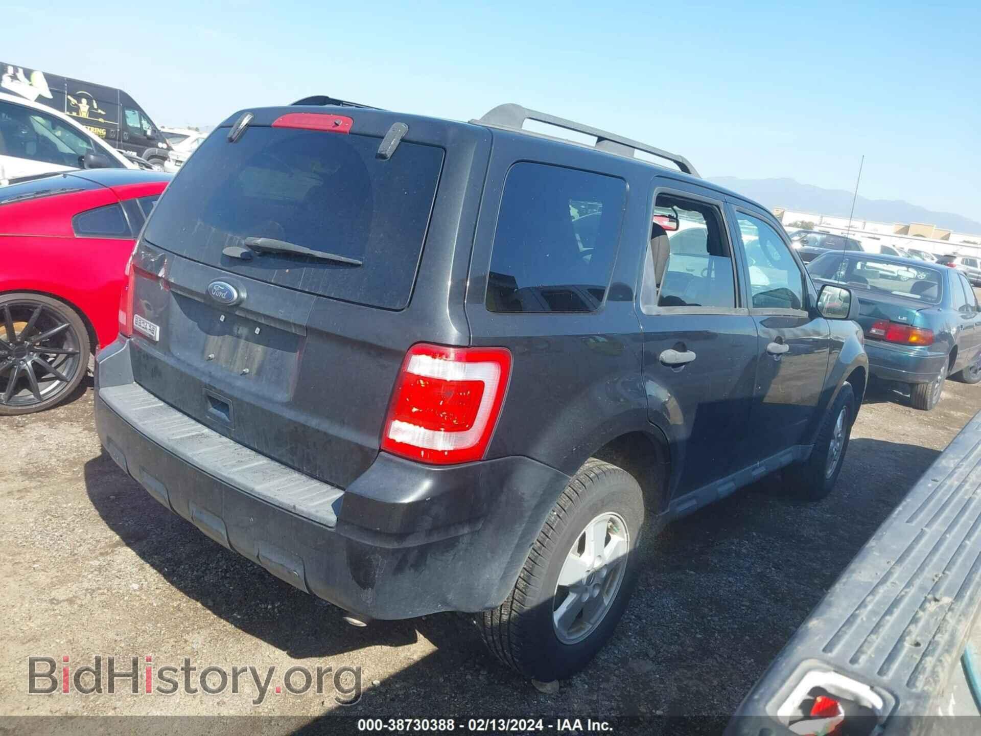 2011 FORD ESCAPE - VIN: 1FMCU0D74BKB14529 - Фото 4